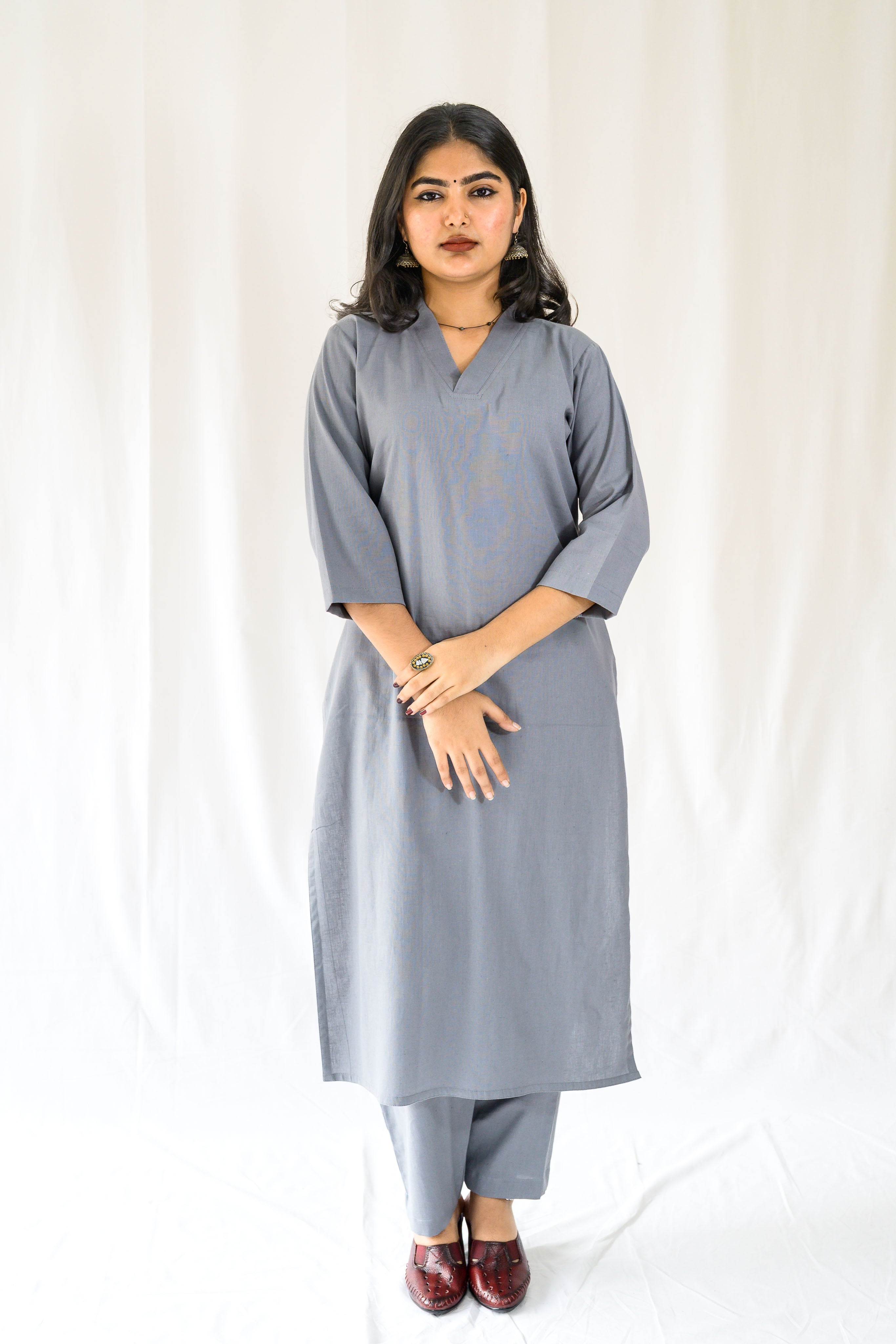 Set of 2- Grey Cotton Flax Collar Neck Kurta & Pants Set