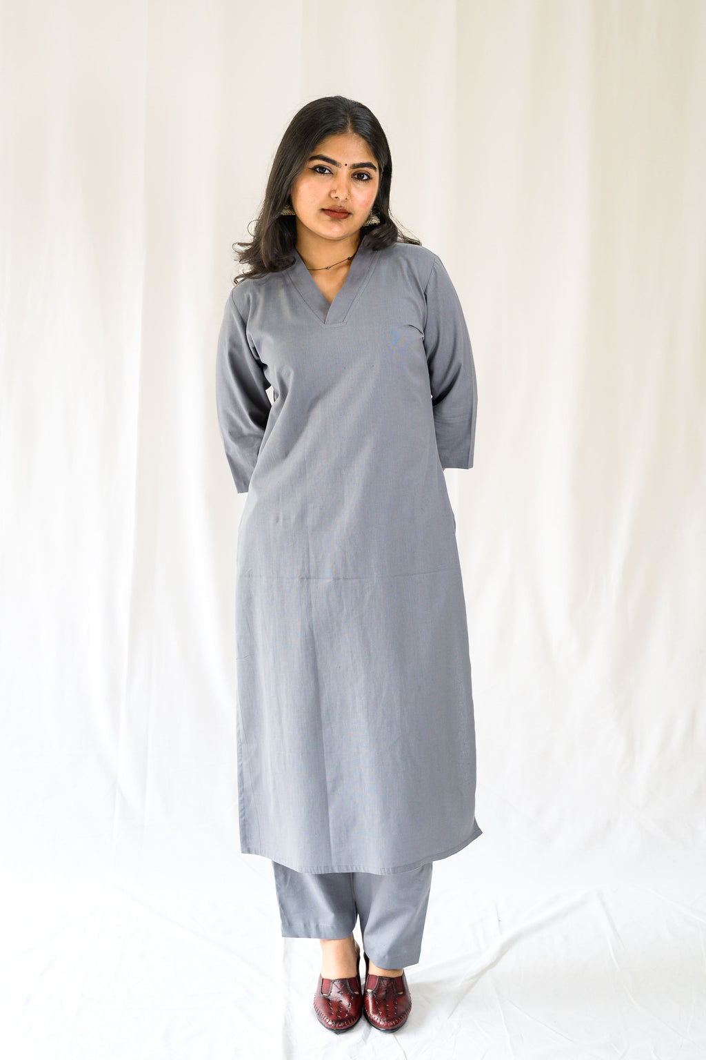 Set of 2- Grey Cotton Flax Collar Neck Kurta & Pants Set
