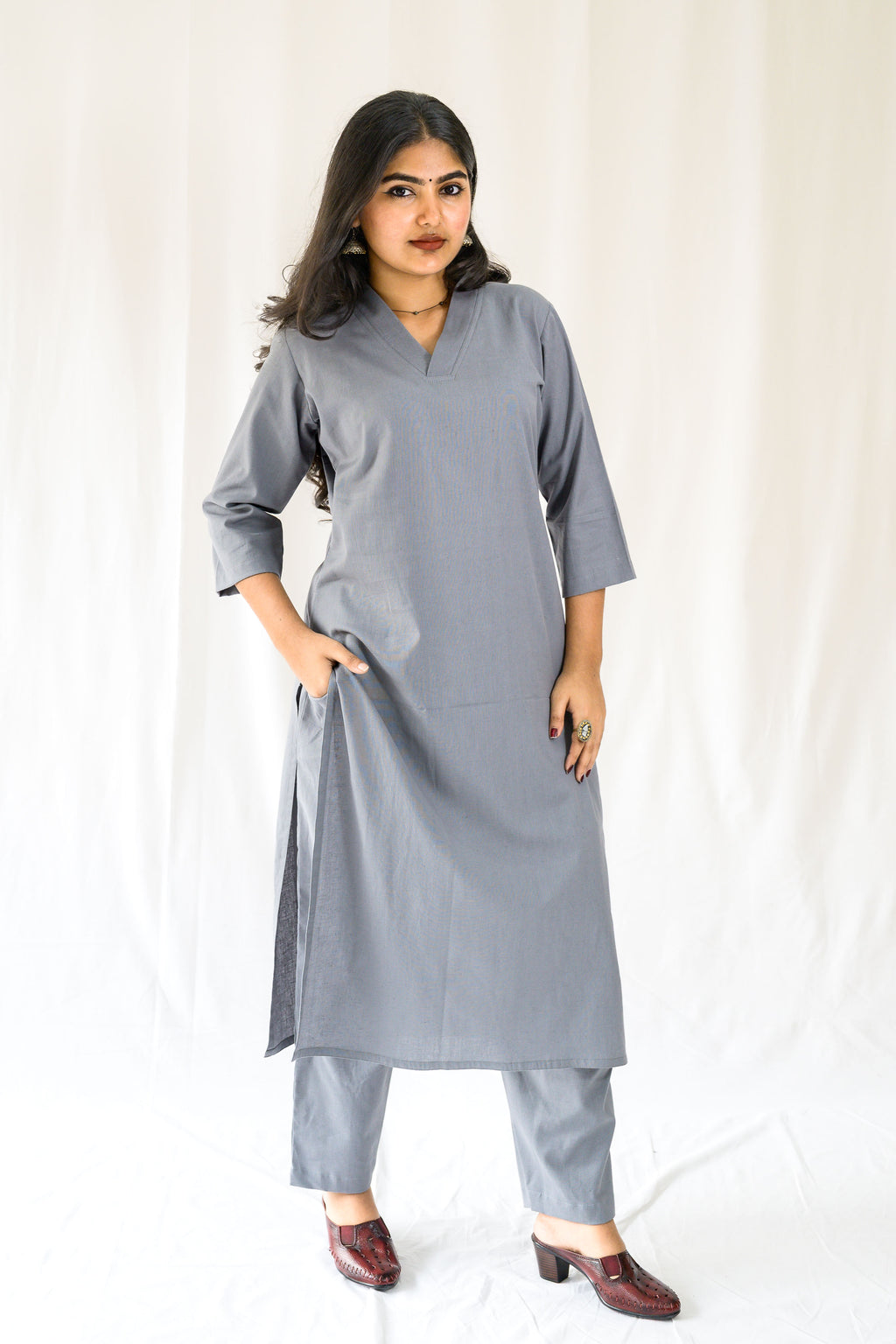 Set of 2- Grey Cotton Flax Collar Neck Kurta & Pants Set