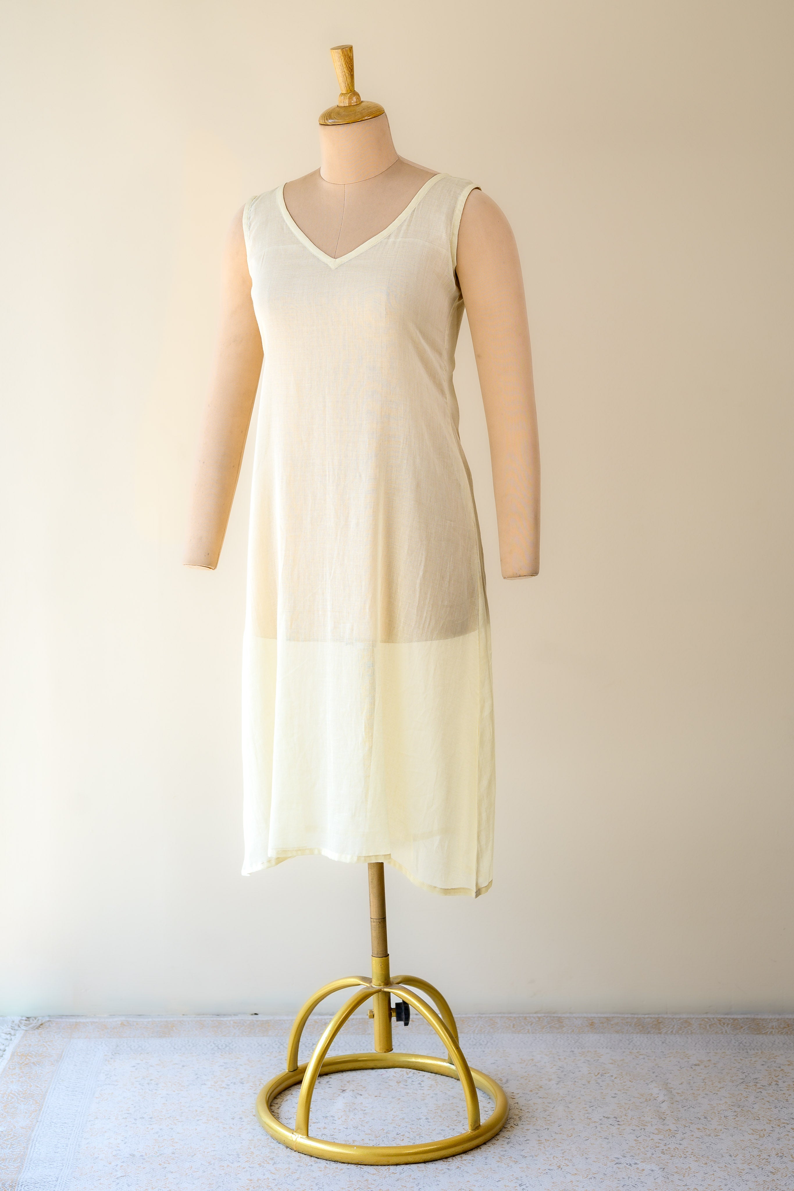 Cream Mul Cotton V Neck Aline Inner Slip