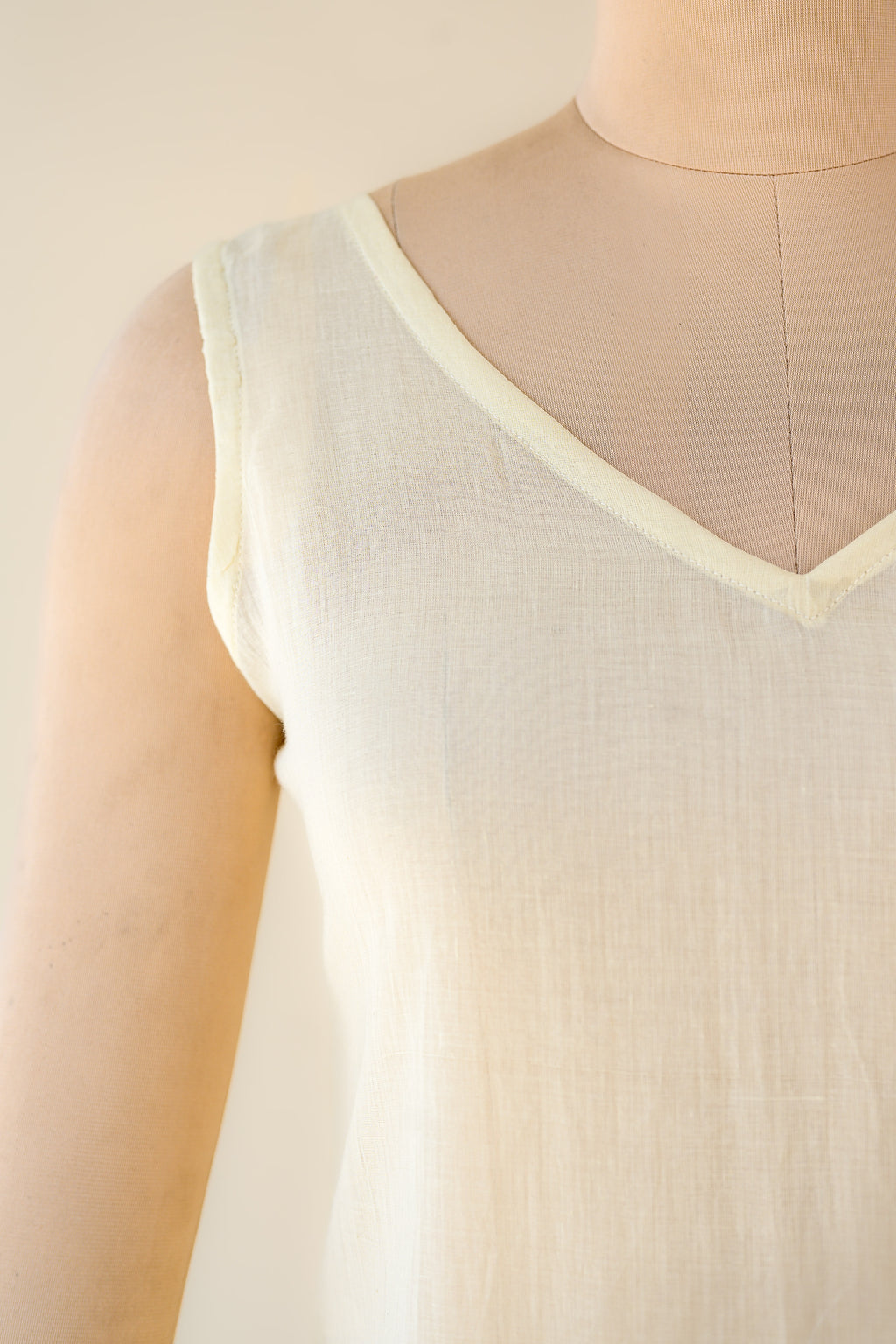 Cream Mul Cotton V Neck Slitted Inner Slip