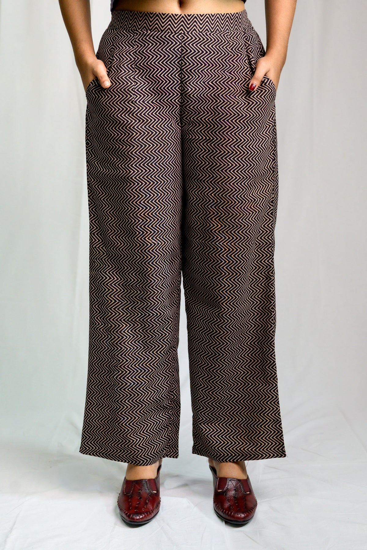 Black Stripes Pure Cotton Parallel Pants