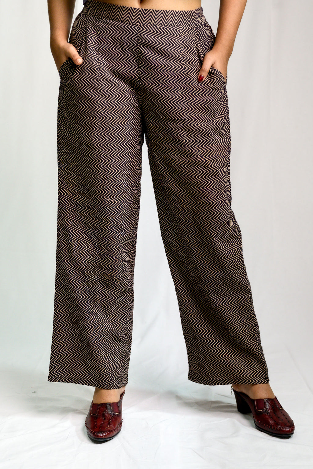 Black Stripes Pure Cotton Parallel Pants
