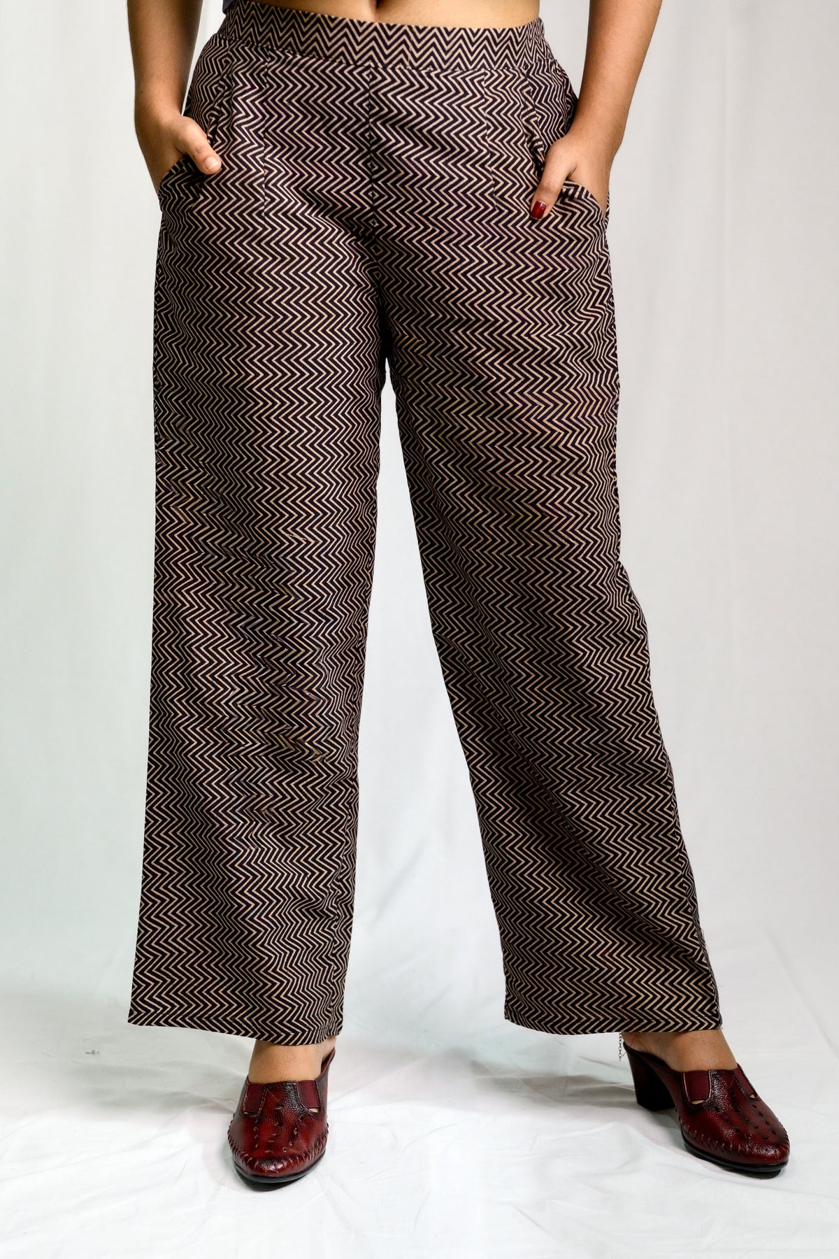 Black Stripes Pure Cotton Parallel Pants