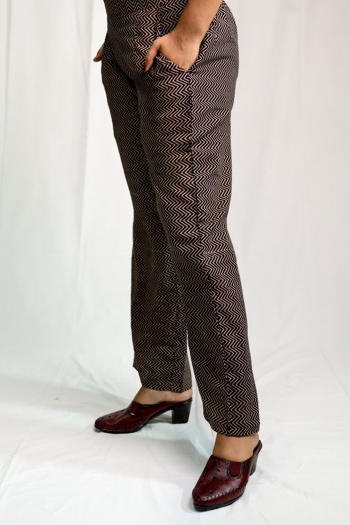 Black Stripes Pure Cotton Parallel Pants