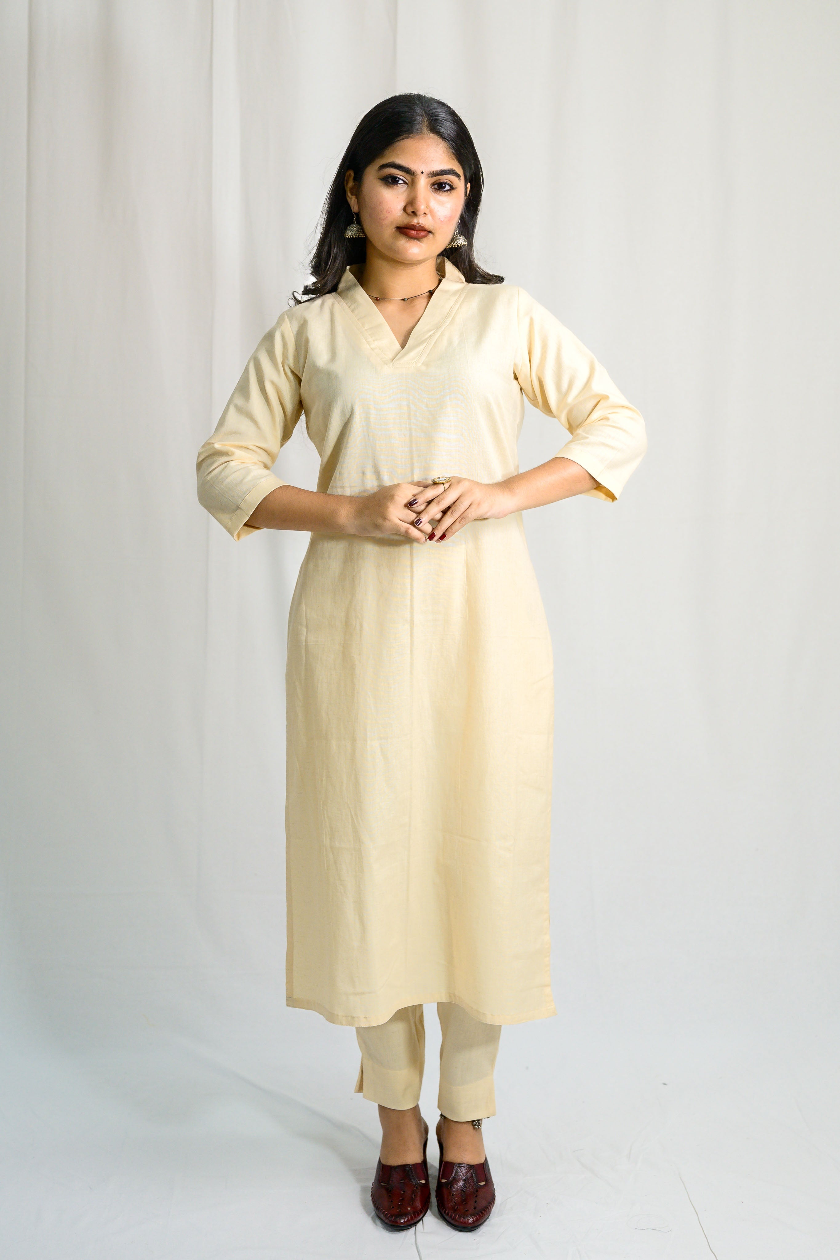 Set of 2- Cream Cotton Flax Collar Neck Kurta & Pants Set