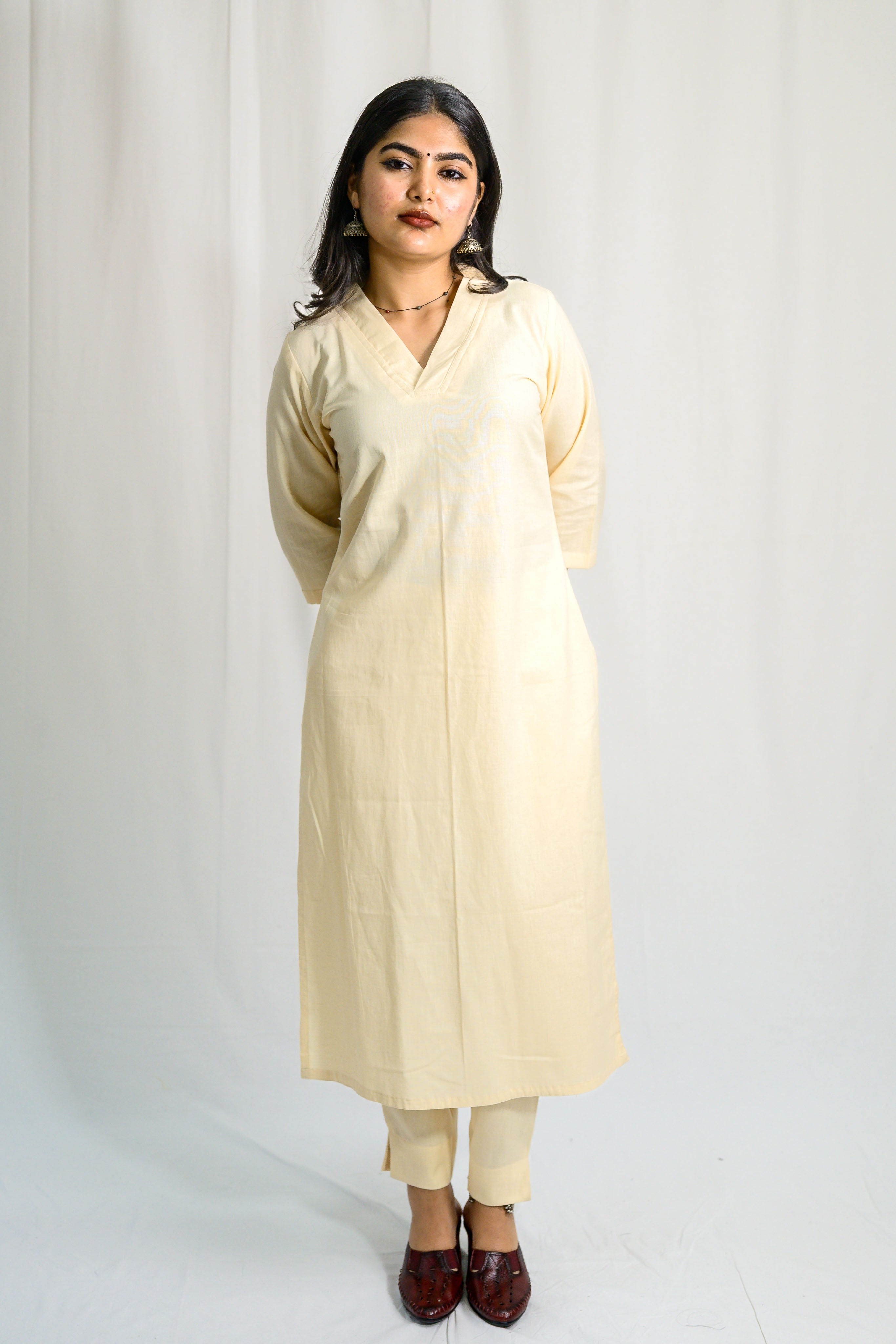 Set of 2- Cream Cotton Flax Collar Neck Kurta & Pants Set