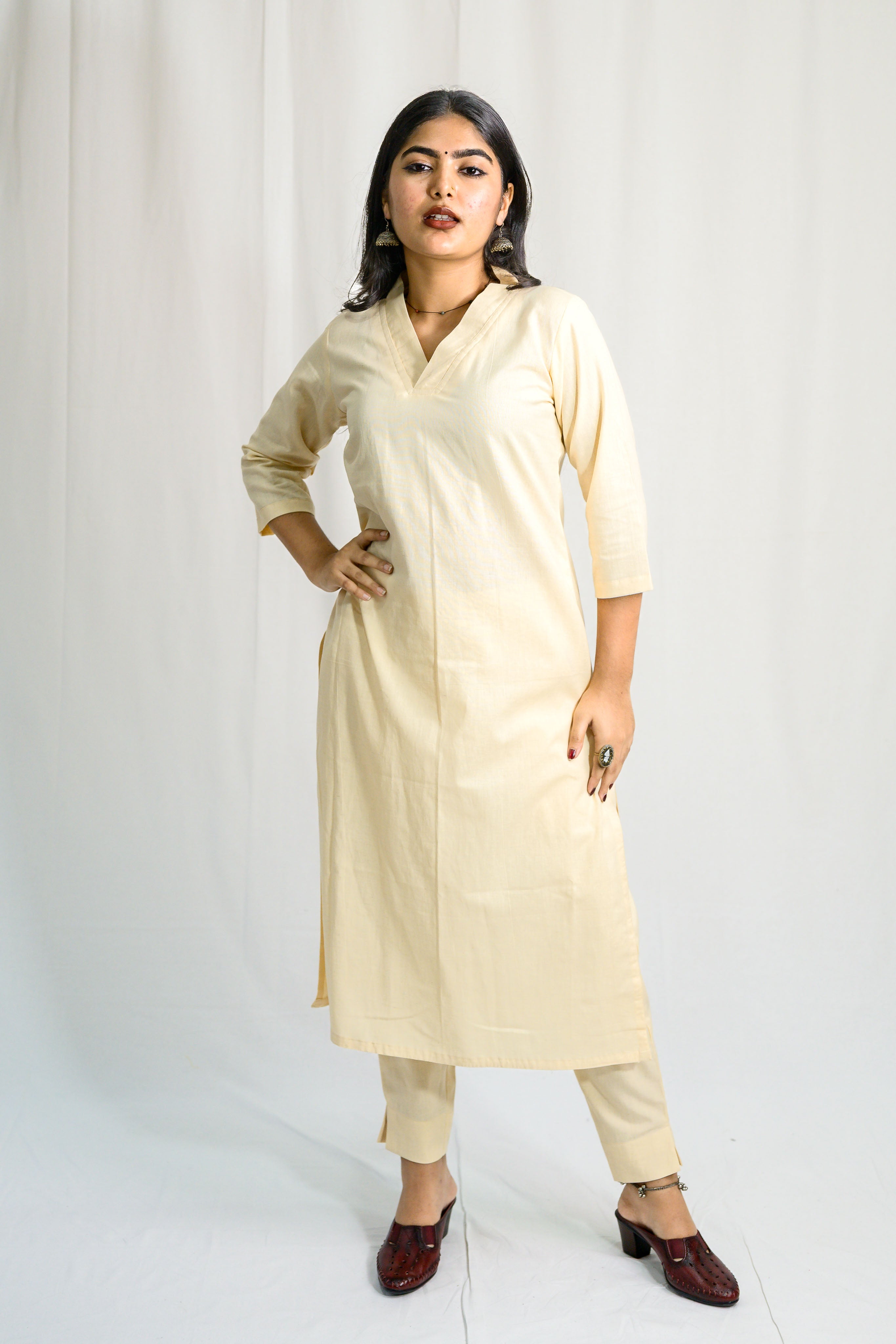 Set of 2- Cream Cotton Flax Collar Neck Kurta & Pants Set