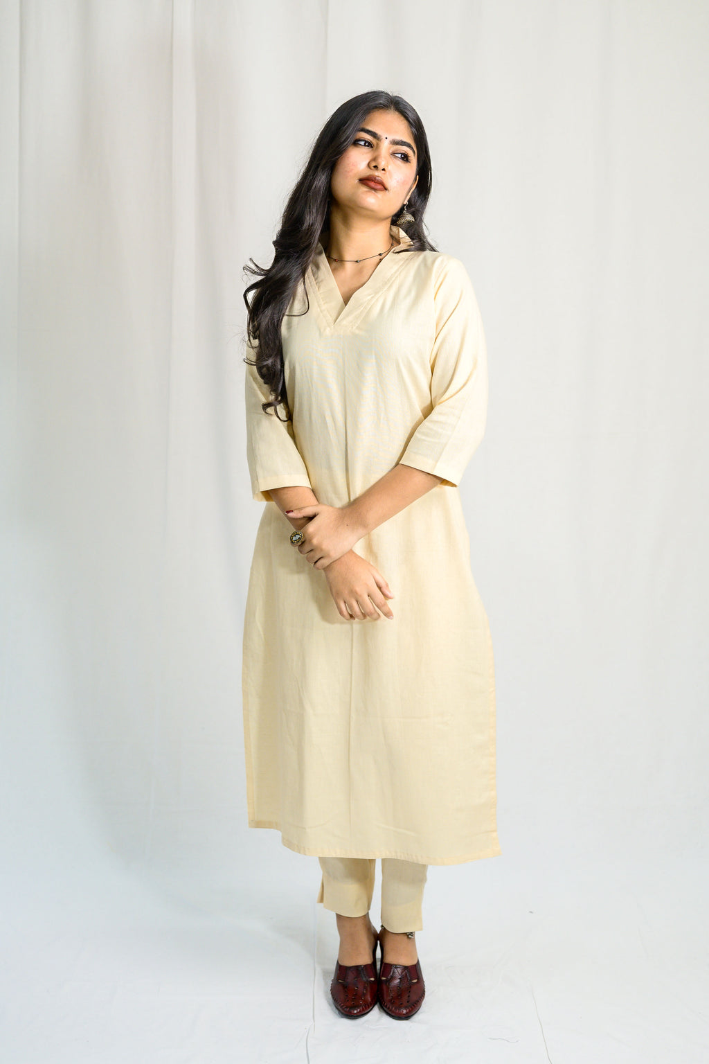 Set of 2- Cream Cotton Flax Collar Neck Kurta & Pants Set