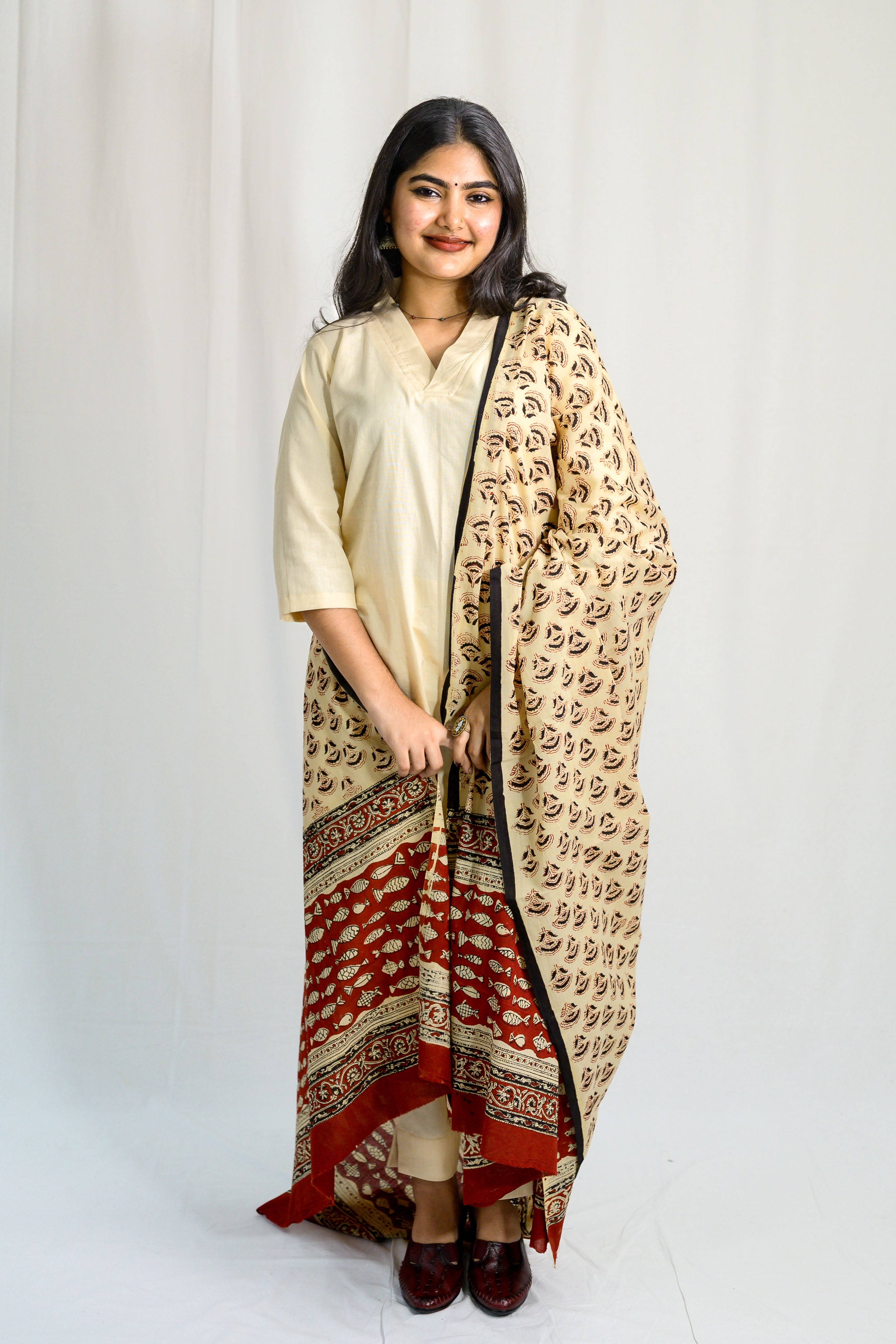 Set of 2- Cream Cotton Flax Collar Neck Kurta & Pants Set