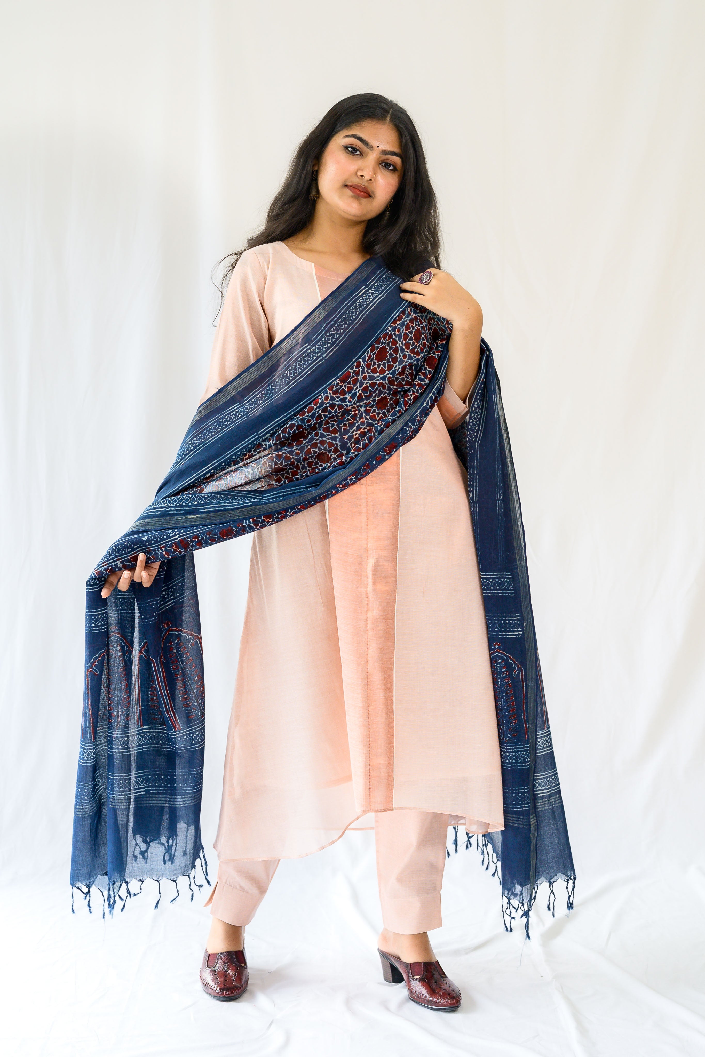 Kasavu Elegance Copper Tissue High Low Kurta