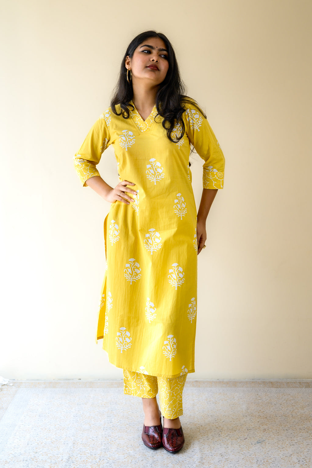 Set of 2- Jamanthi on Yellow Sanganeri Collar Kurta & Pants Set