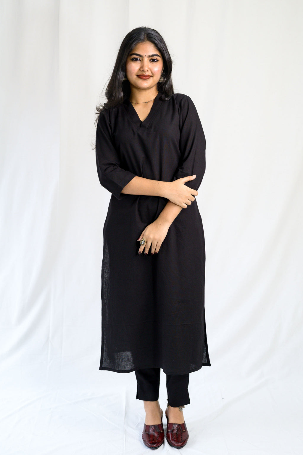 Set of 2- Black Cotton Flax Collar Neck Kurta & Pants Set