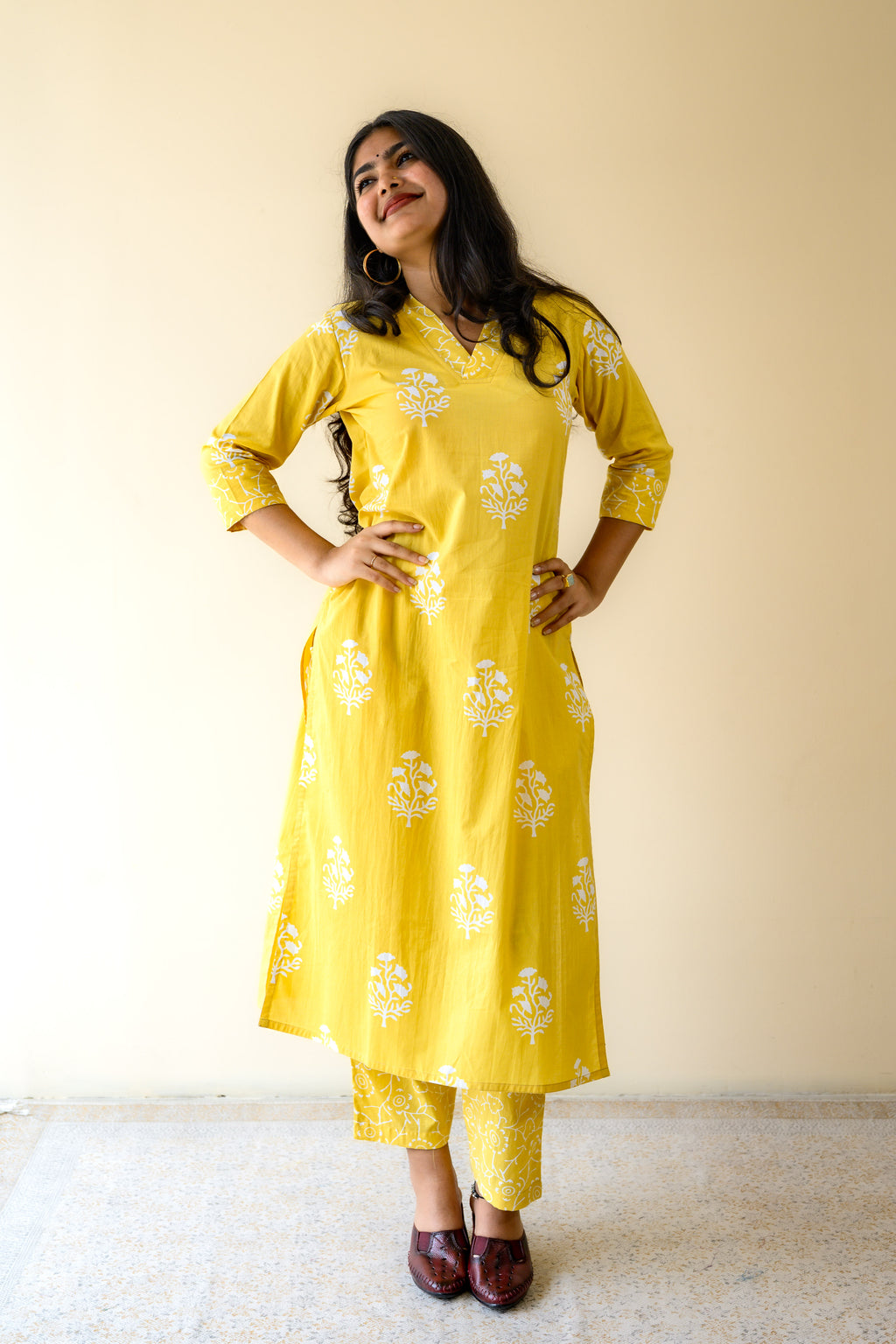 Set of 2- Jamanthi on Yellow Sanganeri Collar Kurta & Pants Set