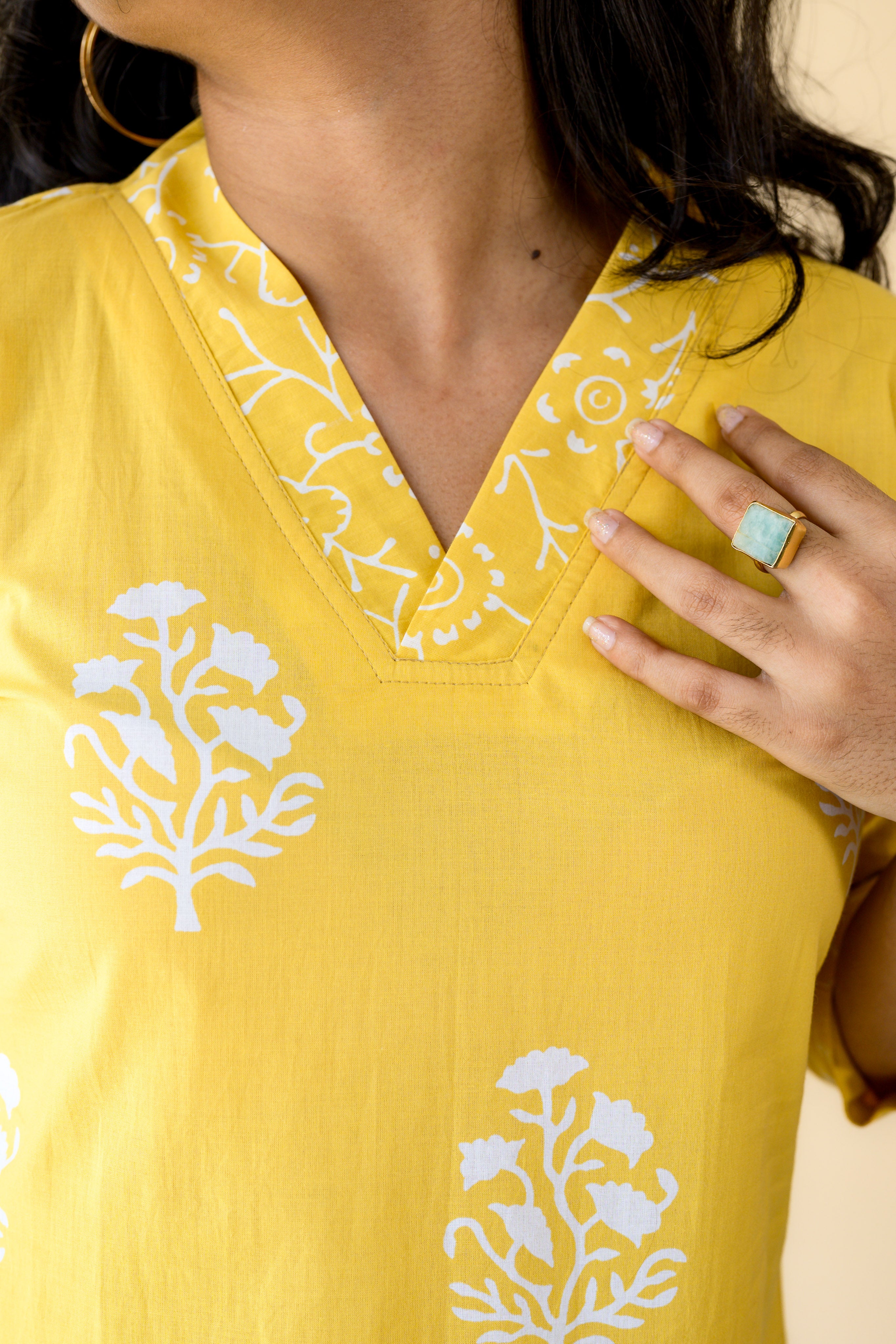 Set of 2- Jamanthi on Yellow Sanganeri Collar Kurta & Pants Set