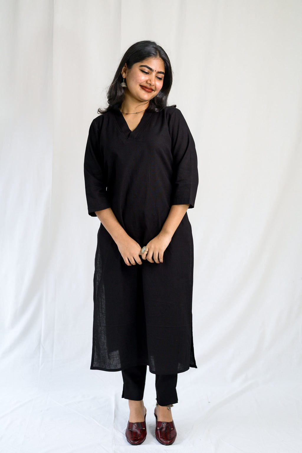 Set of 2- Black Cotton Flax Collar Neck Kurta & Pants Set