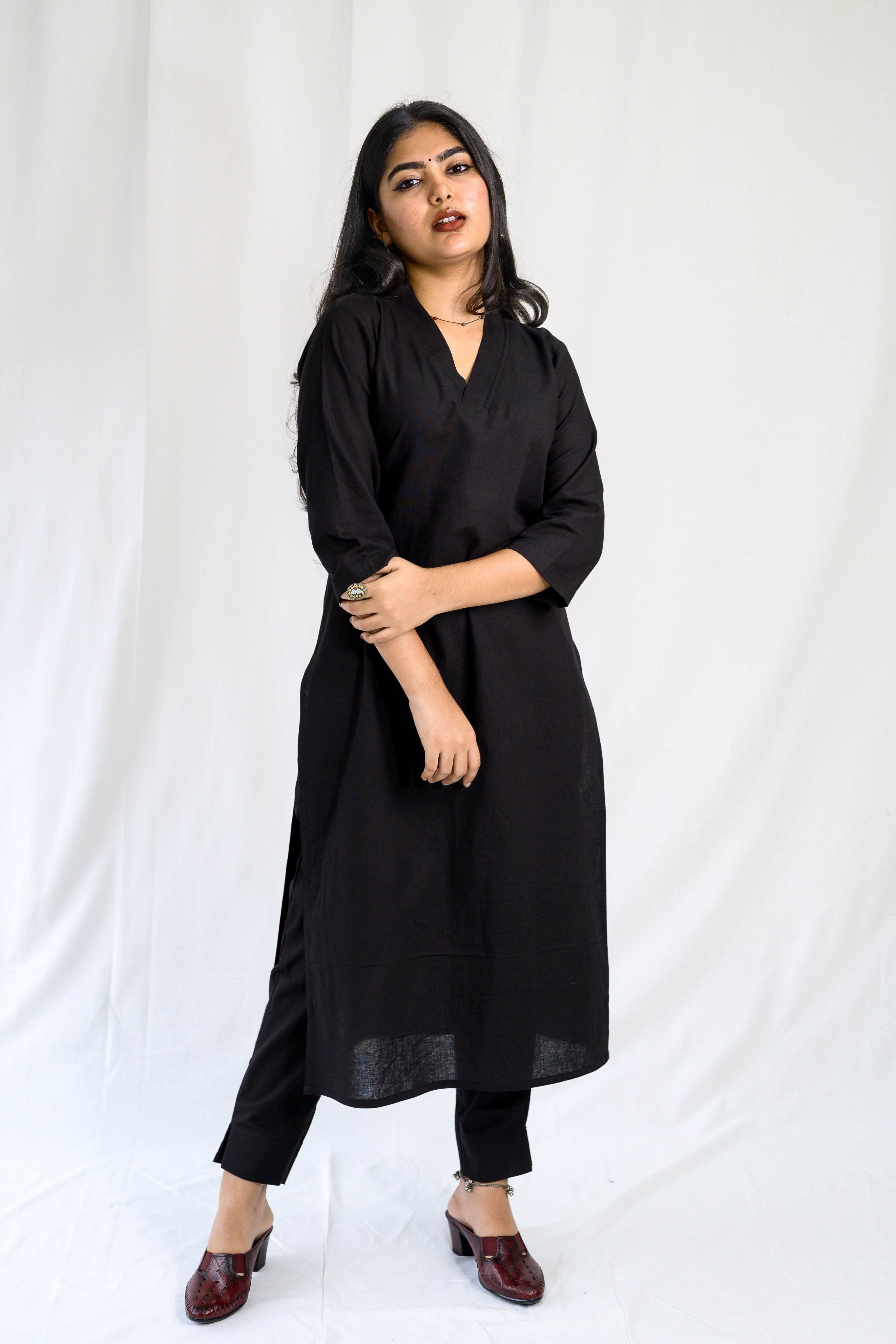 Set of 2- Black Cotton Flax Collar Neck Kurta & Pants Set