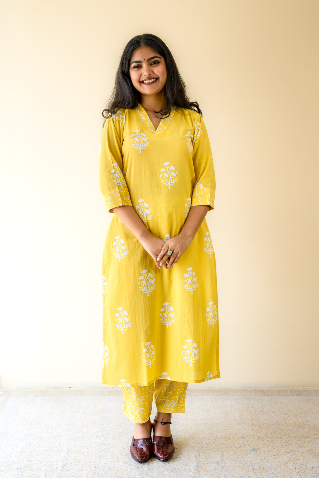 Set of 2- Jamanthi on Yellow Sanganeri Collar Kurta & Pants Set