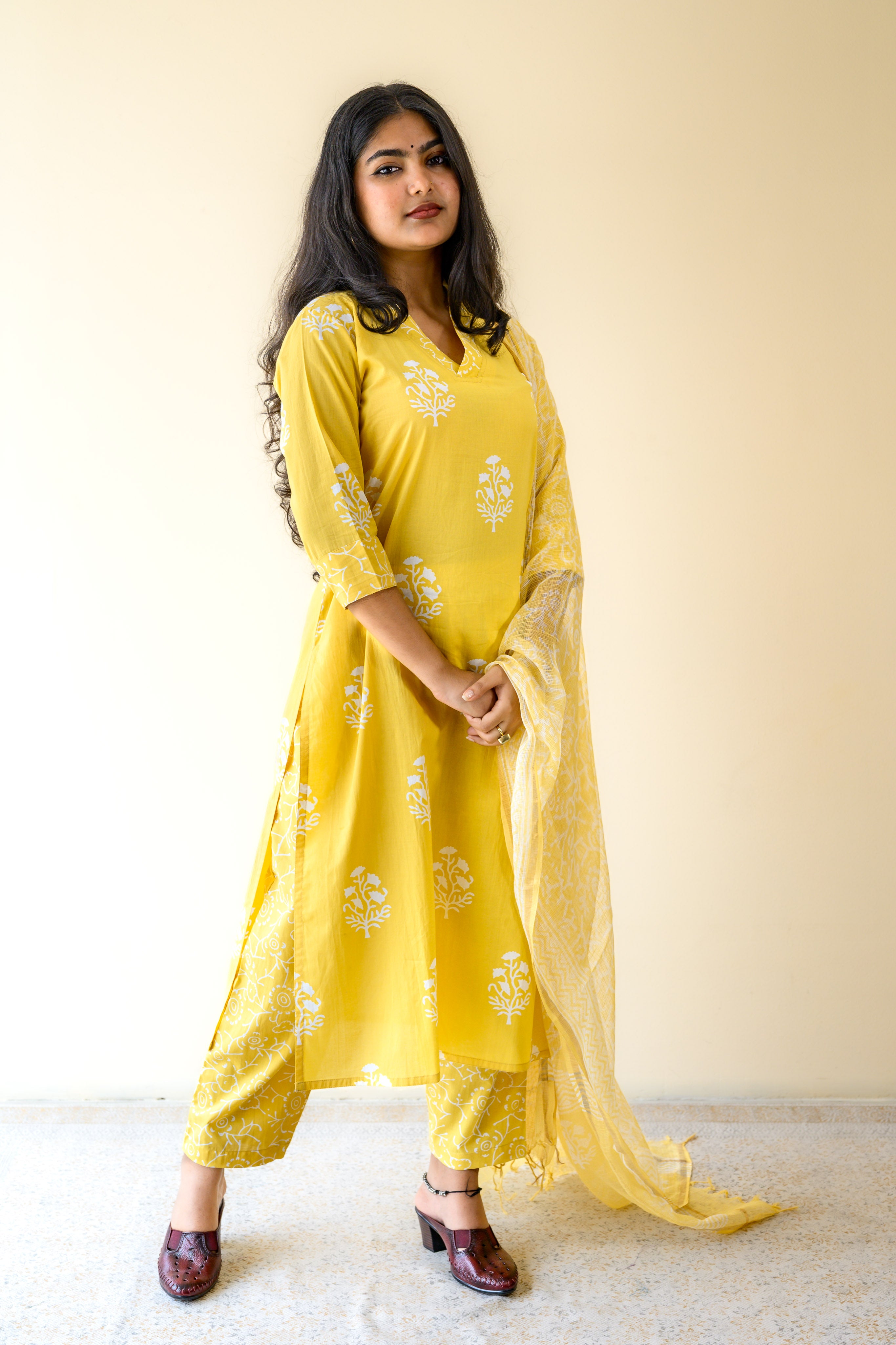Set of 2- Jamanthi on Yellow Sanganeri Collar Kurta & Pants Set