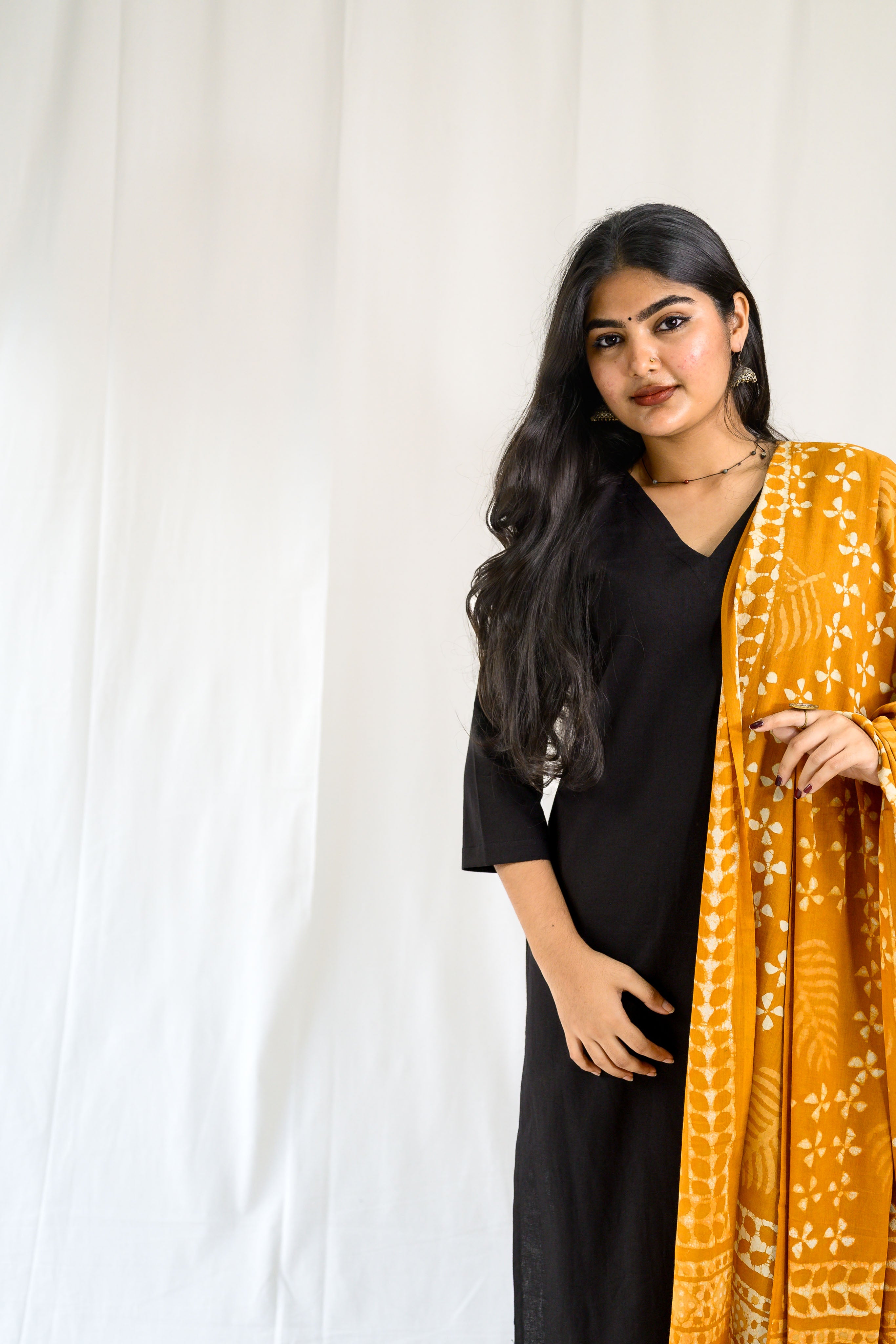 Black Cotton Flax V Neck Kurta