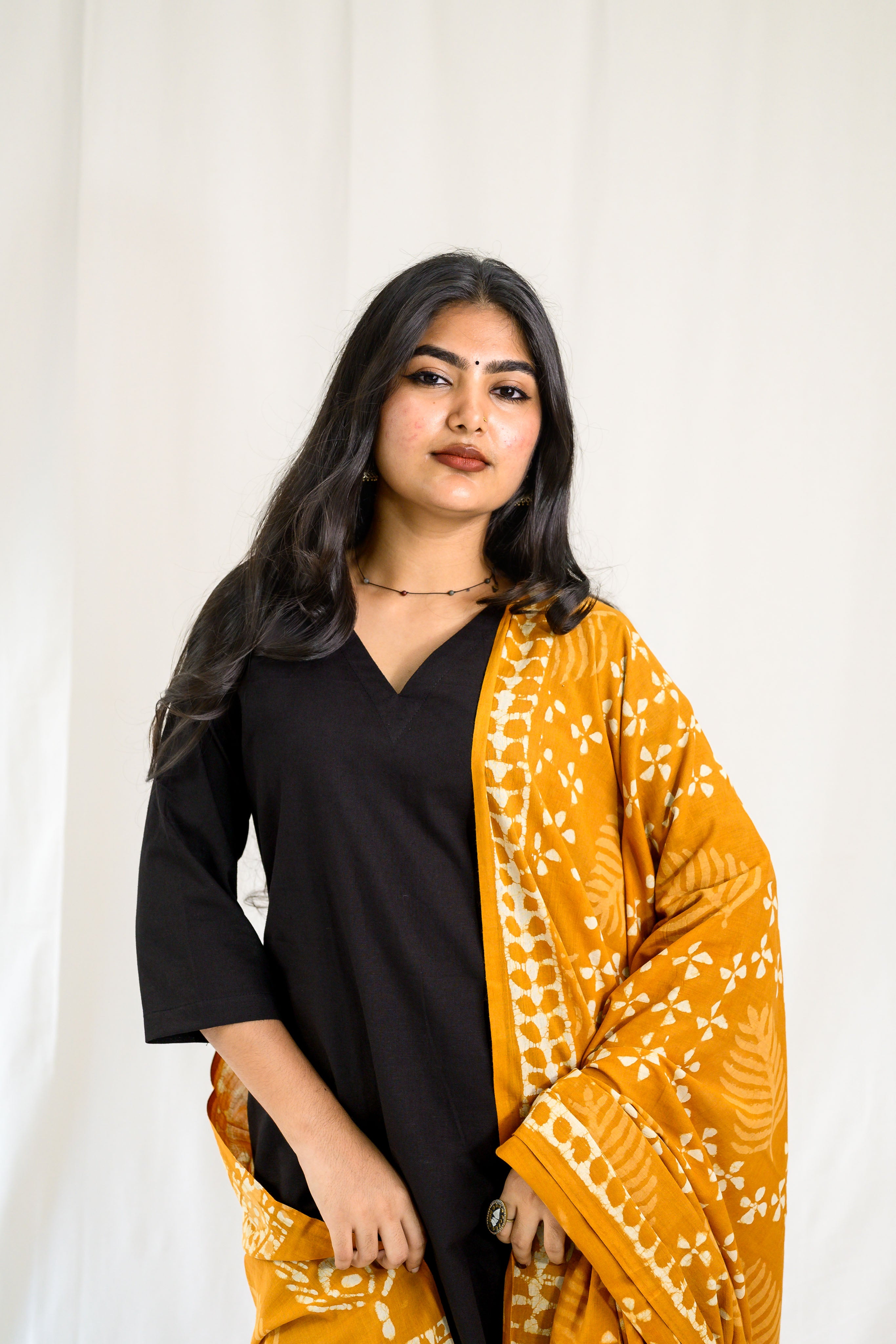 Set of 2- Black Cotton Flax V Neck Kurta & Pants Set