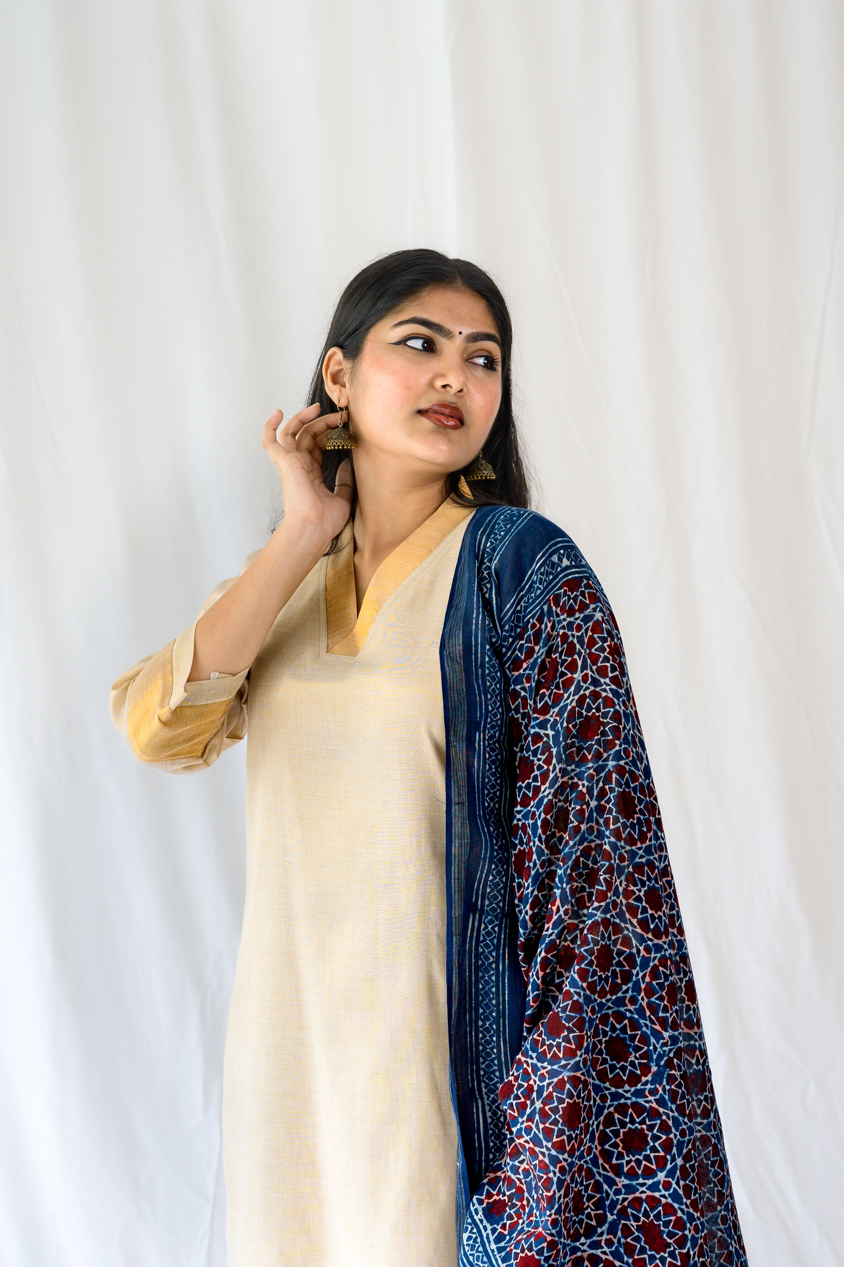 Kasavu Elegance Antique Gold Tissue Kurta