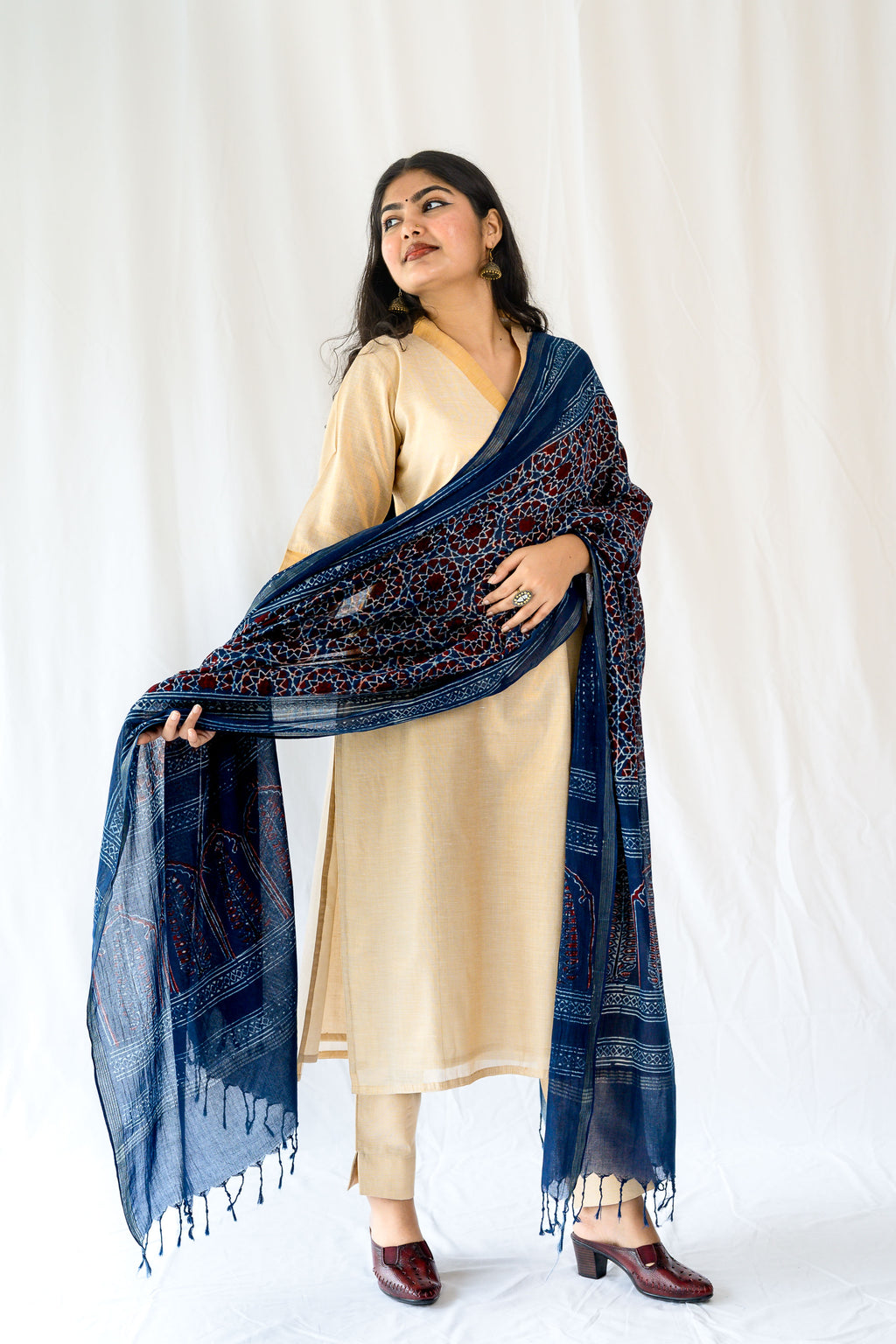 Kasavu Elegance Antique Gold Tissue Kurta
