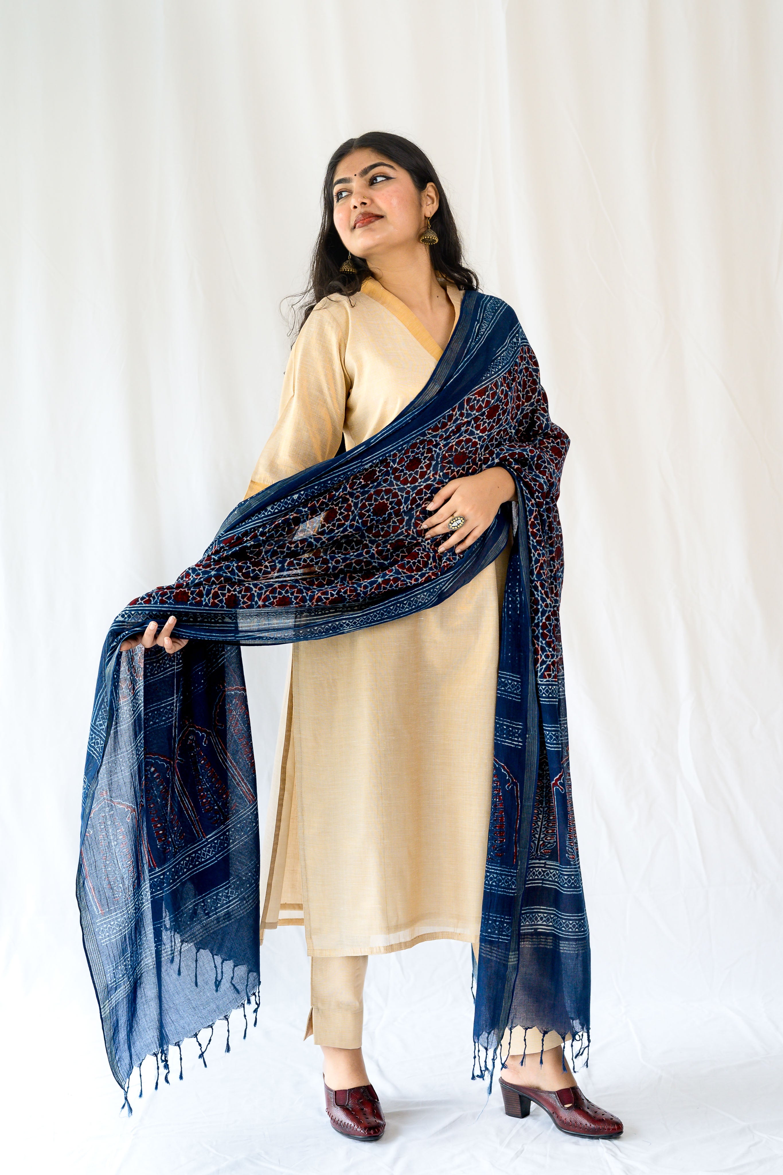 Kasavu Elegance Antique Gold Tissue Kurta