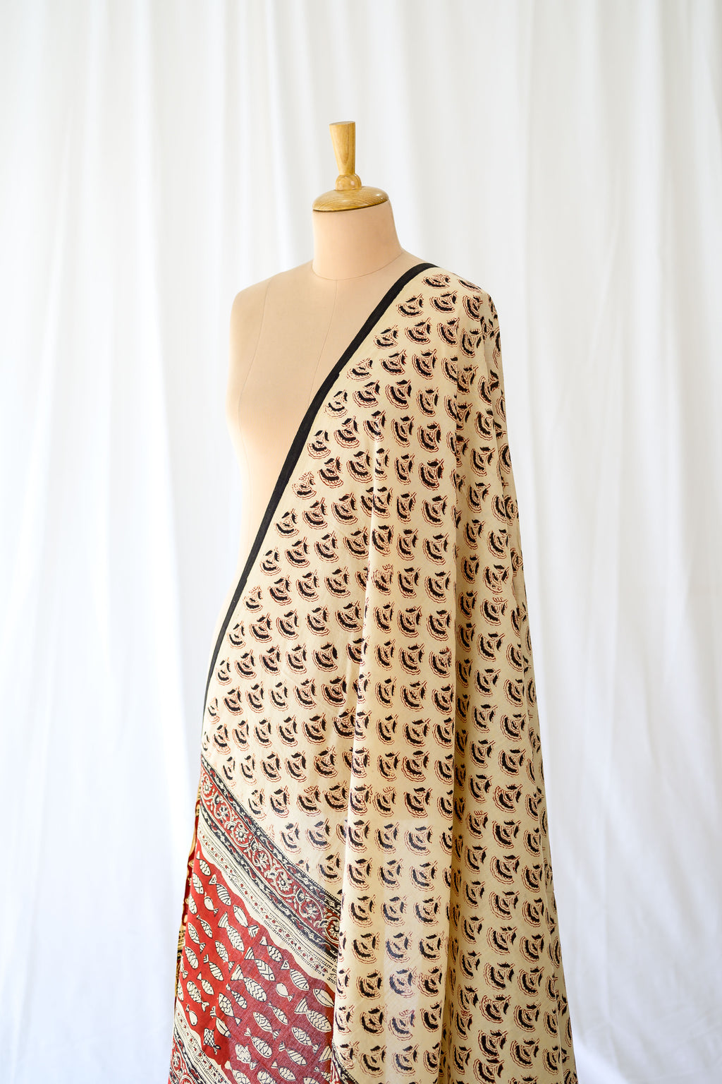 Pondside Blooms Bagru Cotton Dupatta