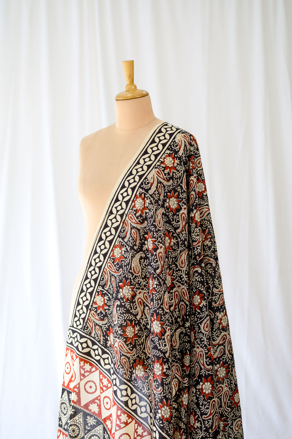 Paisley & Wine Bagru Cotton Dupatta