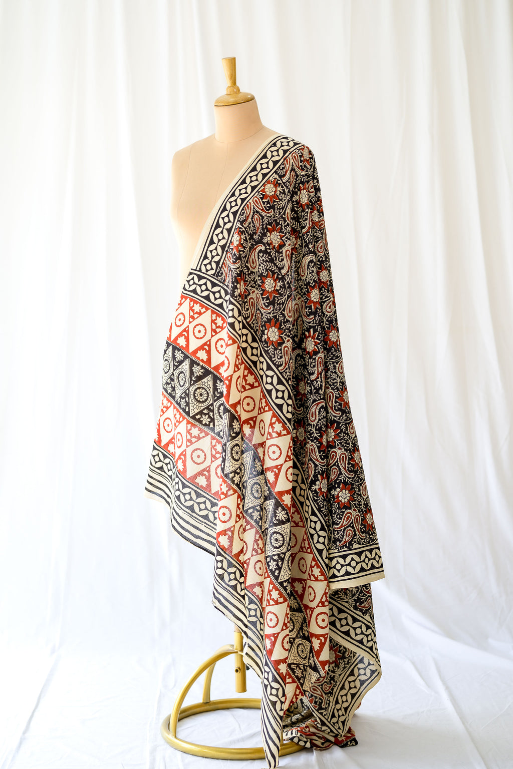 Paisley & Wine Bagru Cotton Dupatta