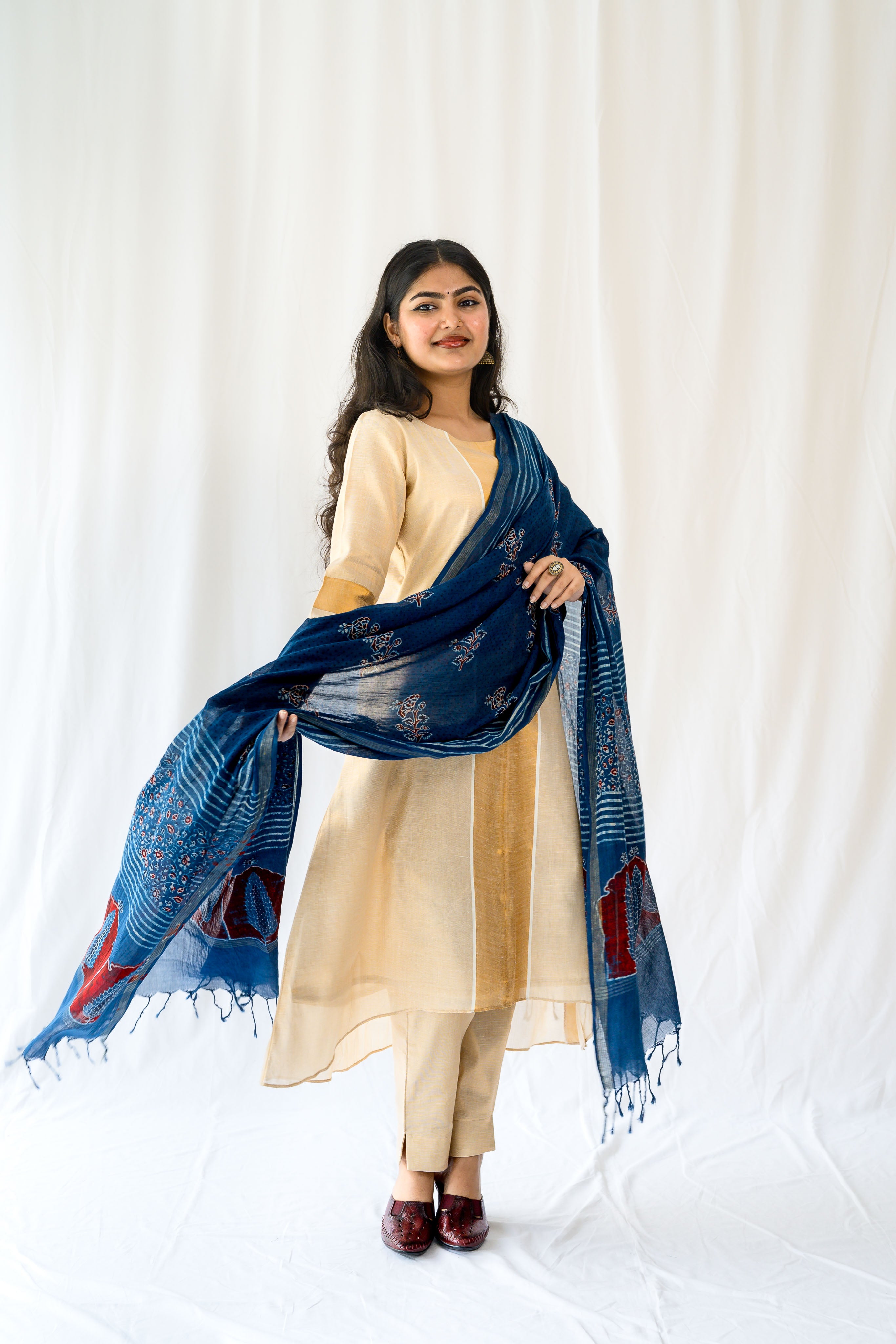 Kasavu Elegance Antique Gold High Low Tissue Kurta