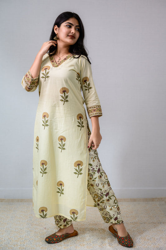 Set of 2- Marigolds on Cream Sanganeri Kurta & Pants