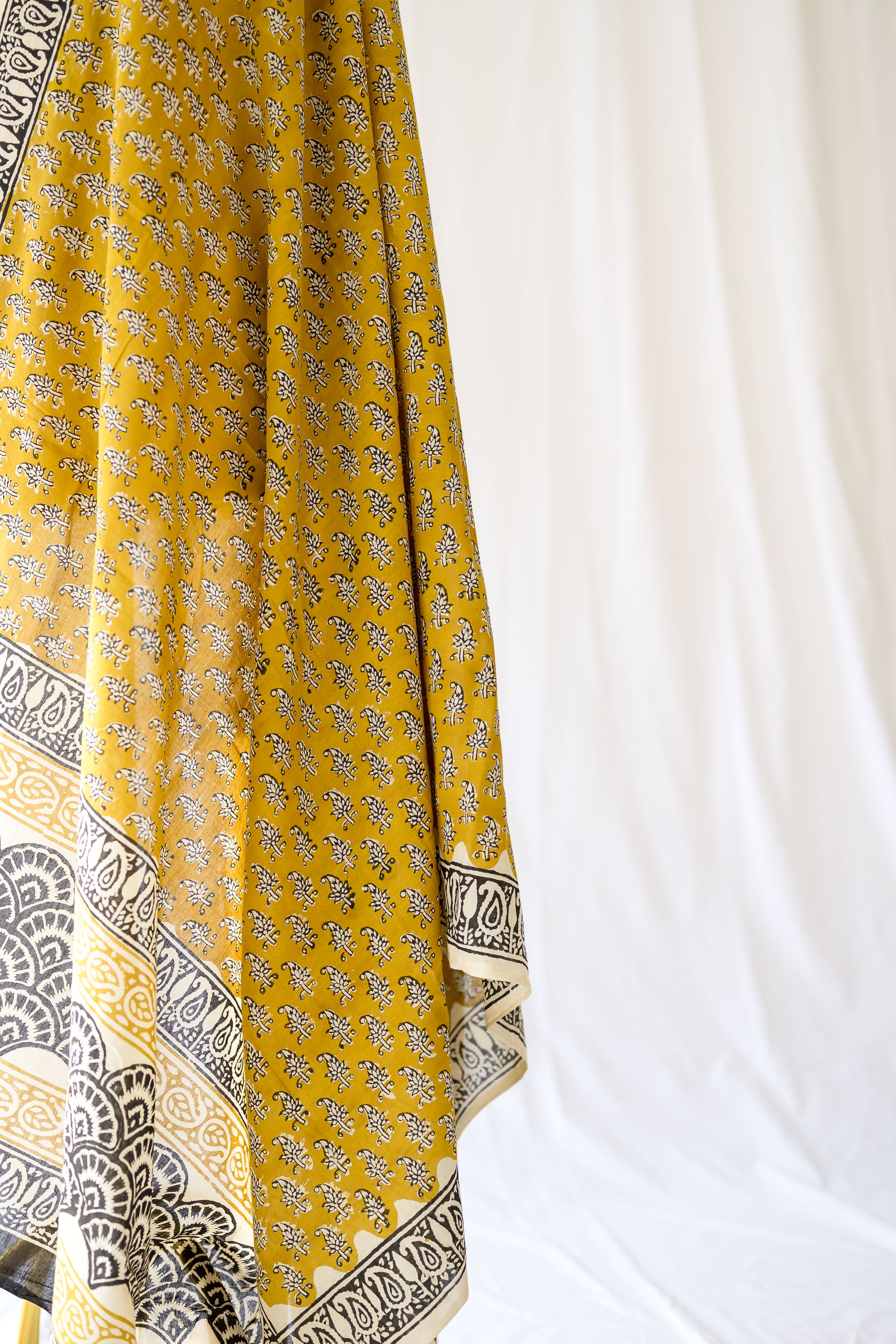 Courtyard Blooms Bagru Cotton Dupatta