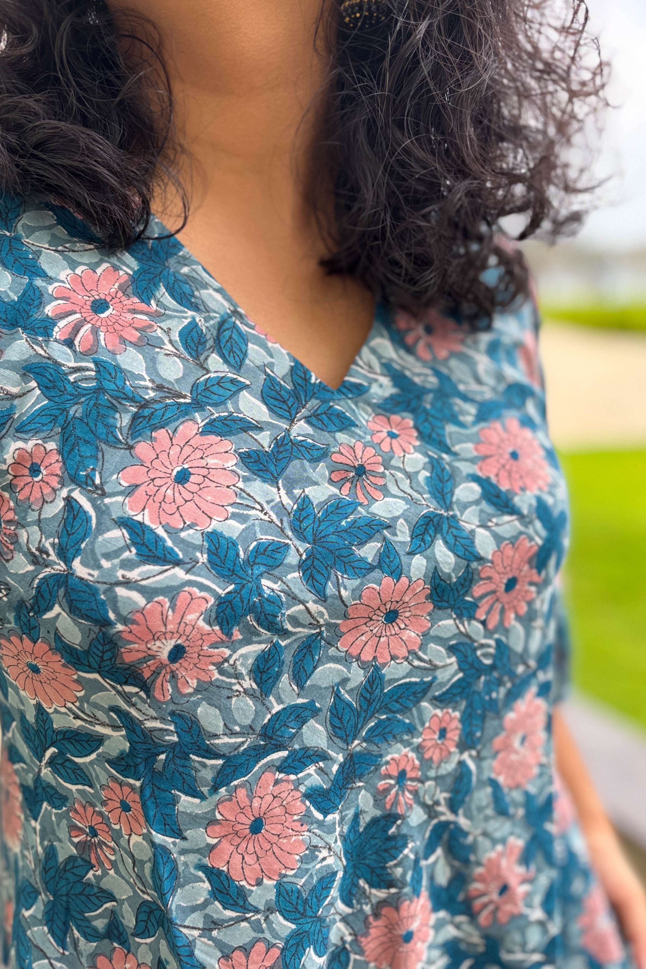 Set of 2- Miwa Sanganeri Short Top & Parallel Pants