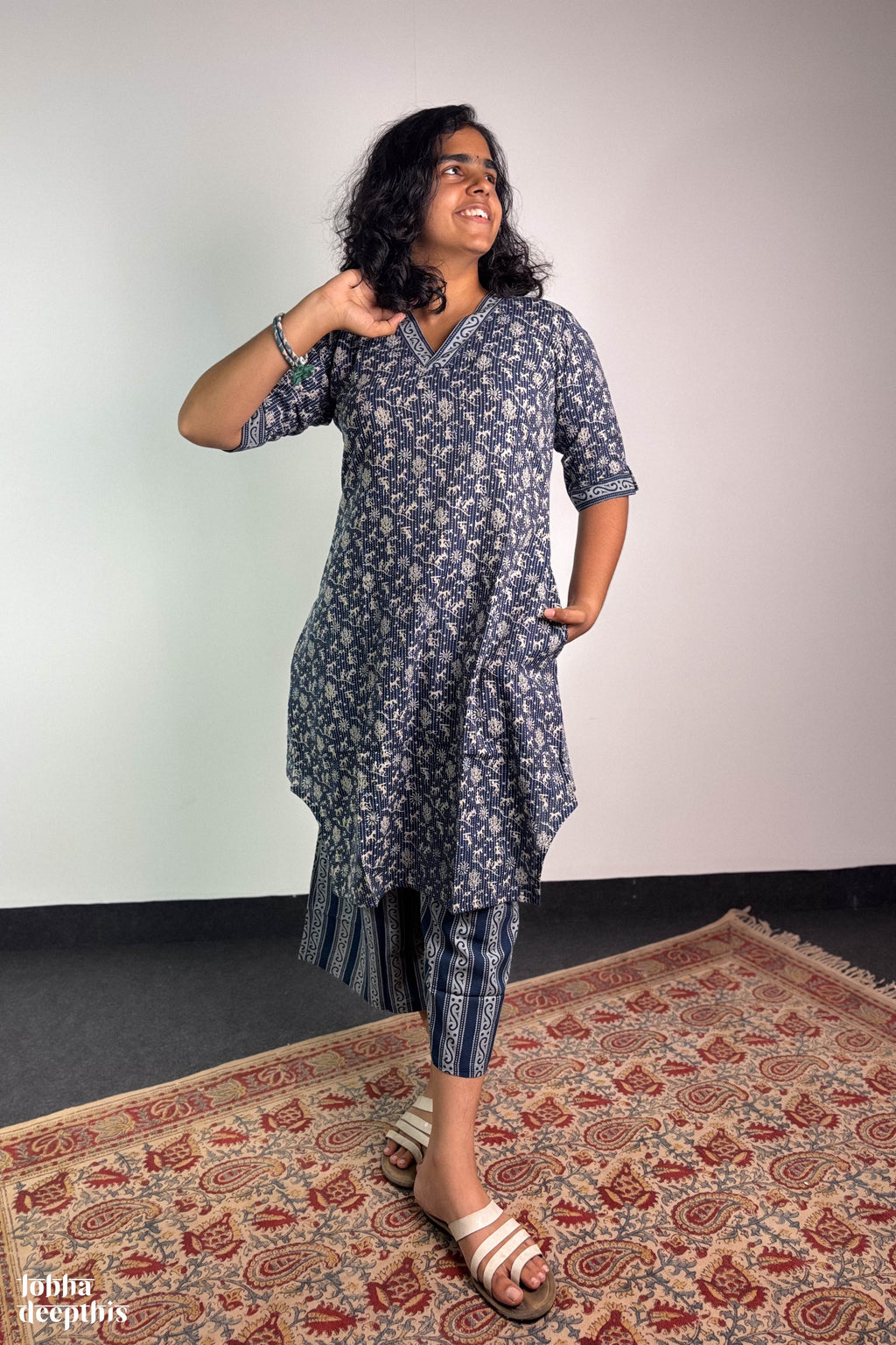 Set of 2- Warli Roots Teal Blue Short Kurta & Pants