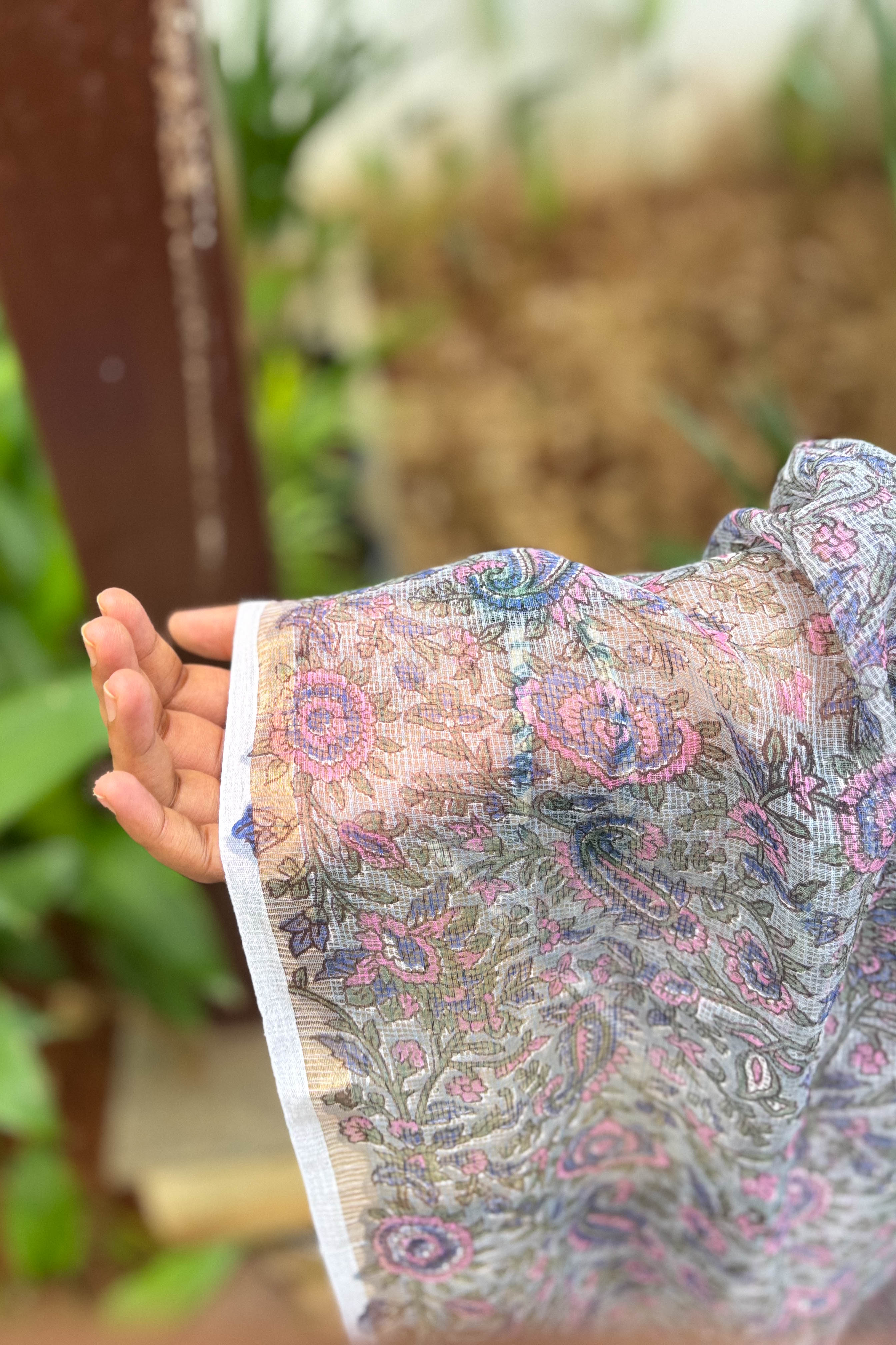 Aomi Sanganeri Handprinted Kota Doria Dupatta