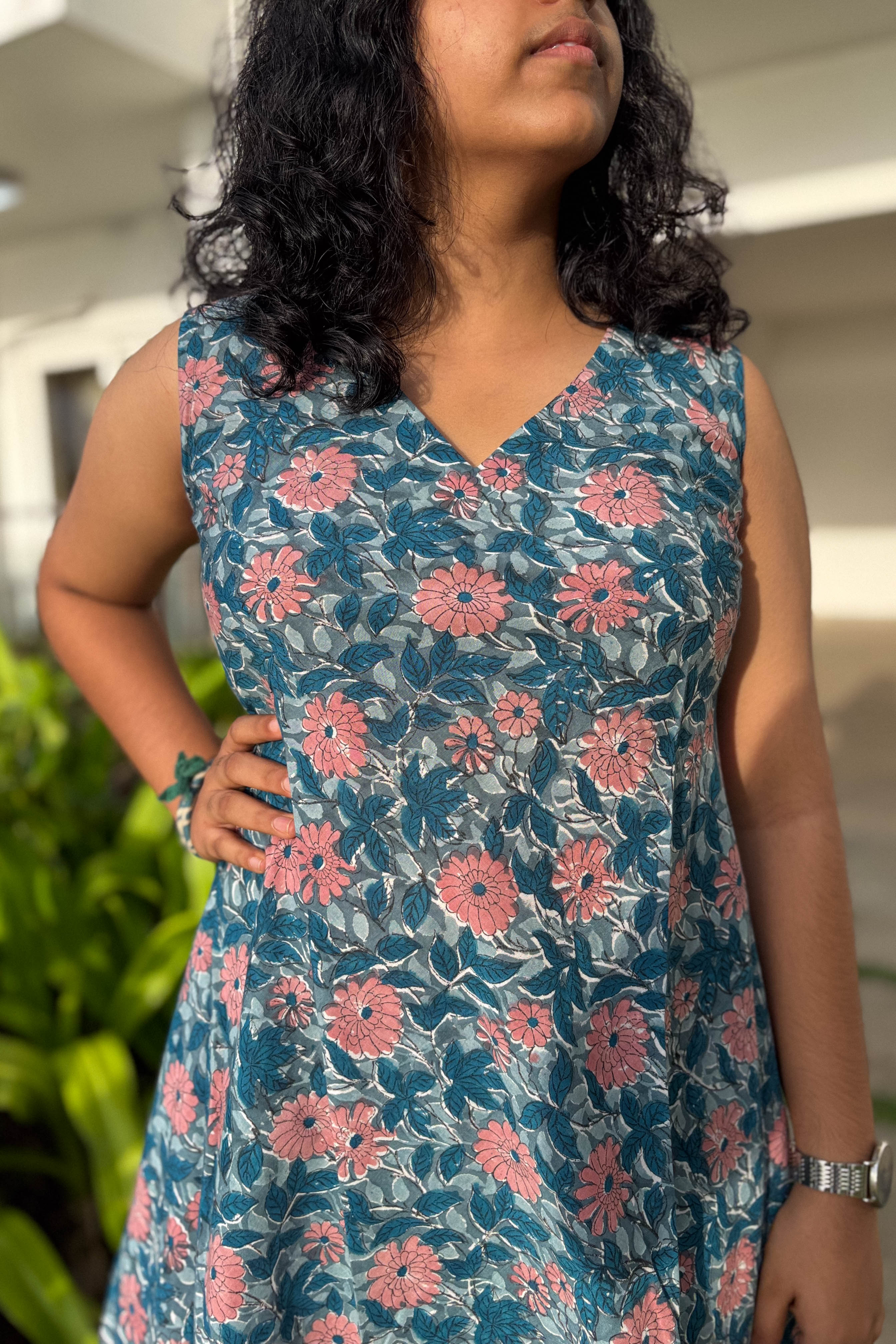 Set of 2- Asagi Sanganeri Short Top & Parallel Pants