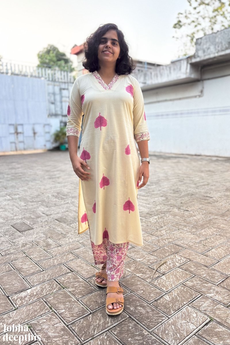 Aal Leaves on Cream Sanganeri Kurta - Lobha Deepthis