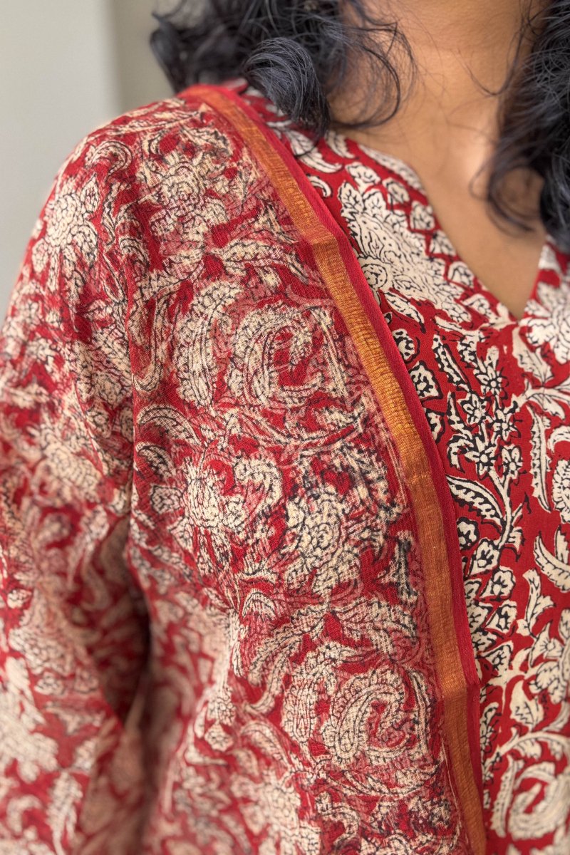 Akari Sanganeri Handprinted Kota Doria Dupatta - Lobha Deepthis