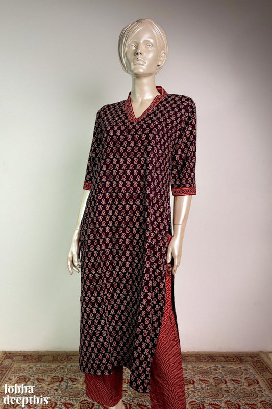 Black Earthen Florets Straight Kurta - Lobha Deepthis