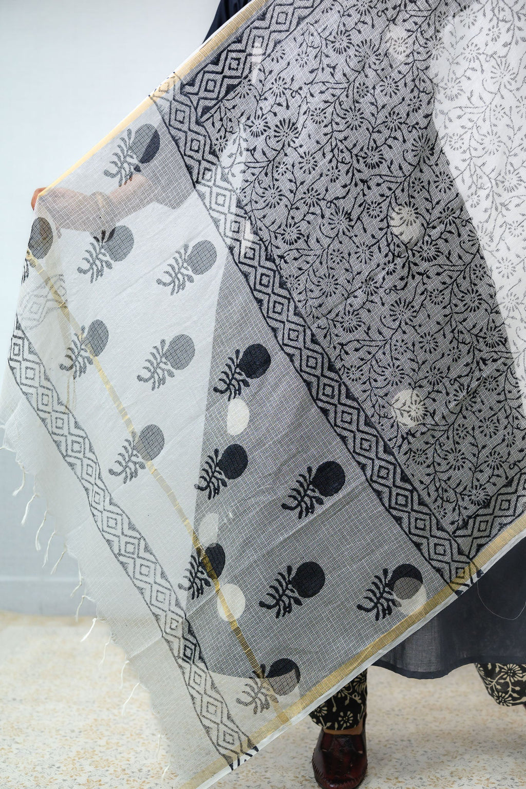 Black on White Sanganeri Florals Kota Doria Dupatta - Lobha Deepthis
