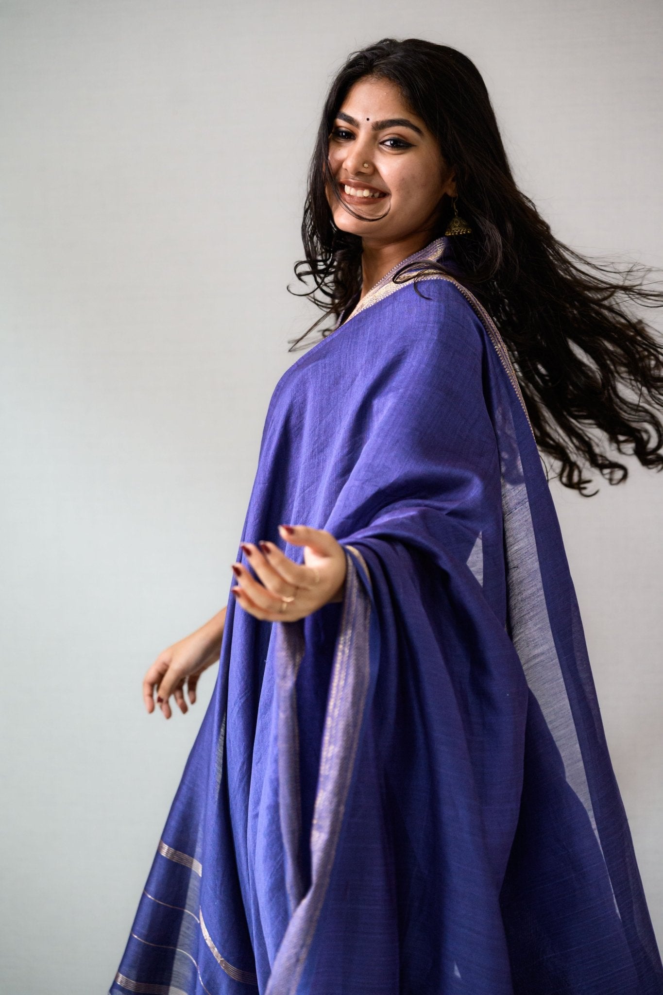 Blue Maheshwari Silk Dupatta - Lobha Deepthis
