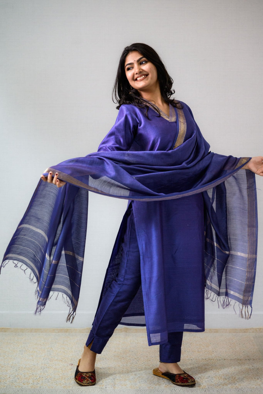 Blue Maheshwari Silk Kurta - Lobha Deepthis