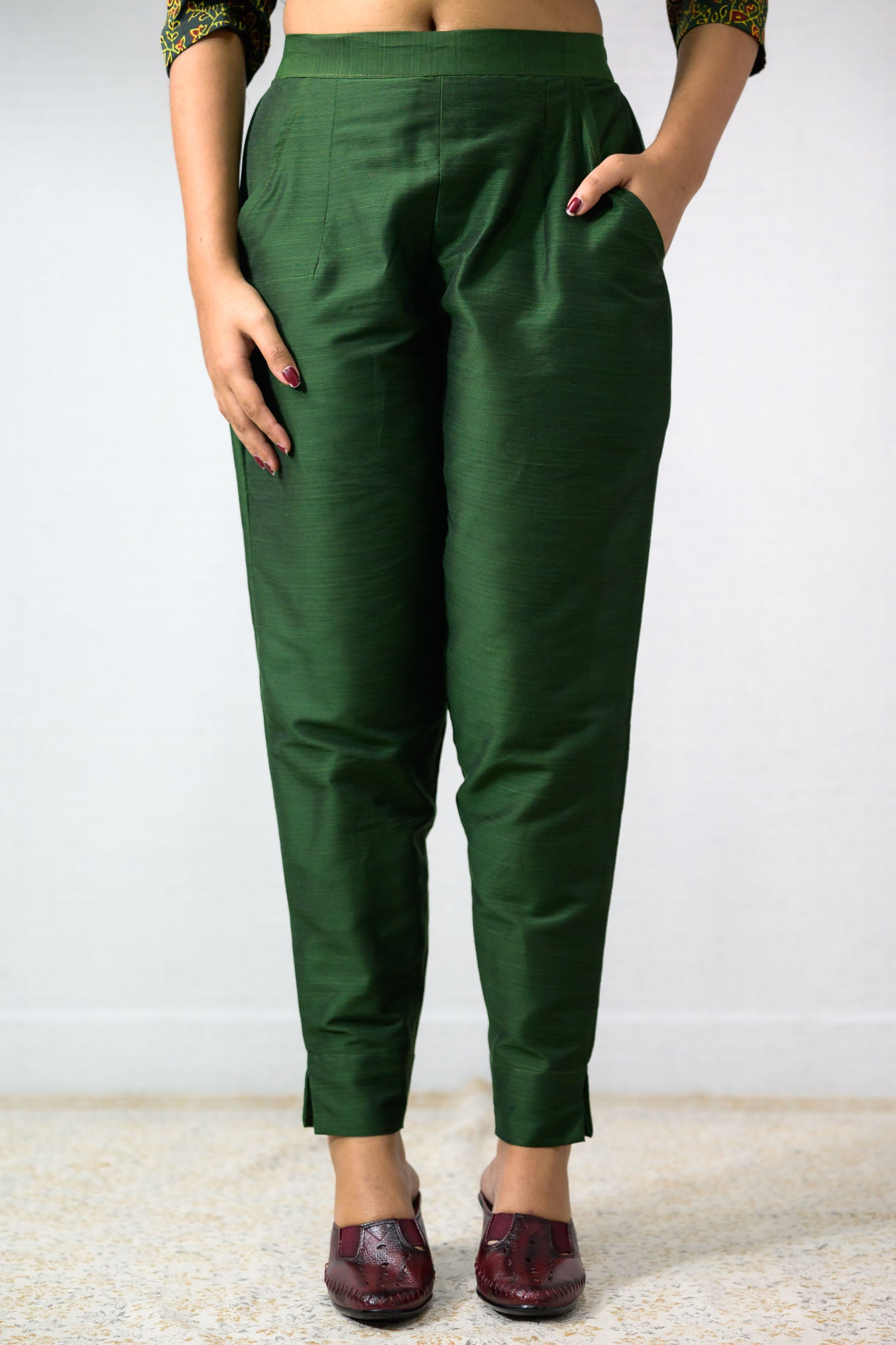 Bottle Green Slub Silk Pencil Pants – Lobha Deepthis