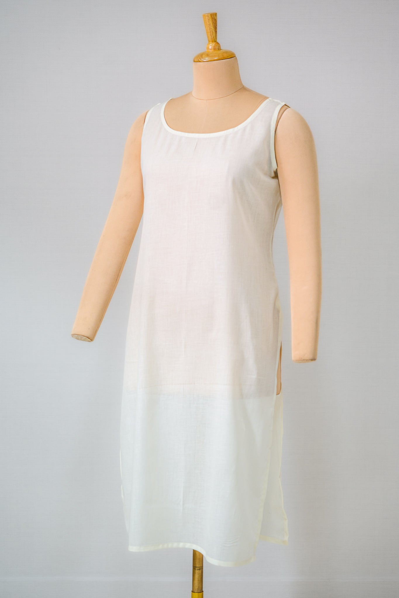 Cotton Round Neck Long Inner Slip - Lobha Deepthis