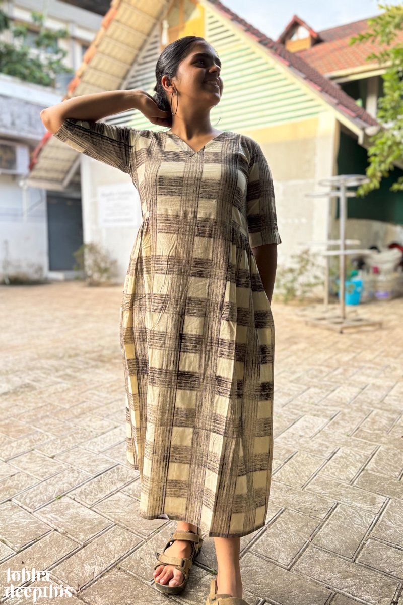 Egmore Plaid Bagru Side Pleated Dress - Lobha Deepthis