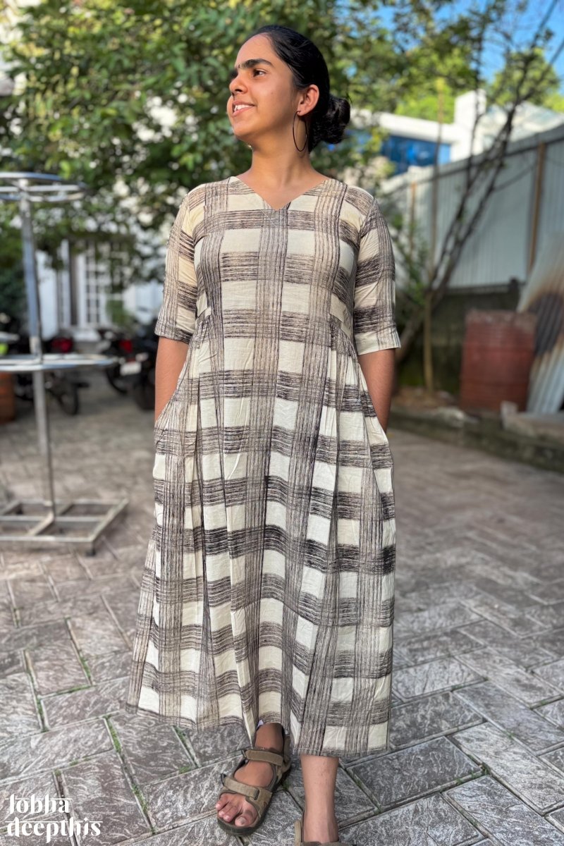 Egmore Plaid Bagru Side Pleated Dress - Lobha Deepthis