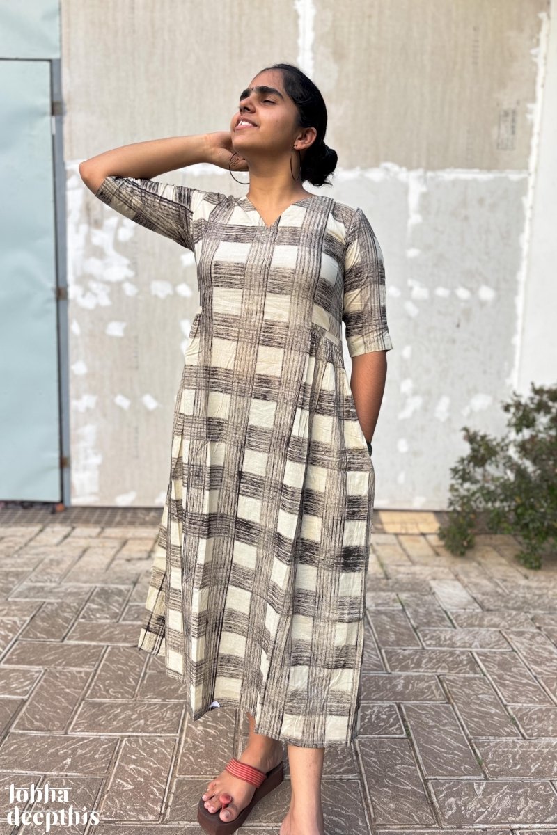 Egmore Plaid Bagru Side Pleated Dress - Lobha Deepthis