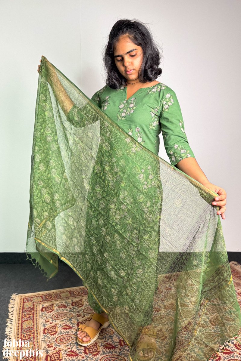 Emerald Green Sanganeri Kota Doria Dupatta - Lobha Deepthis